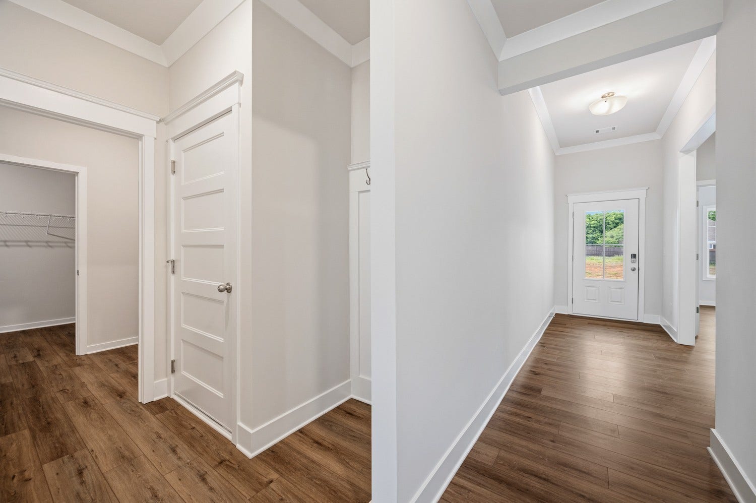 1829 Charlie Place, White House, TN 37188 ***Example of model home and selections/finishes will vary per home***