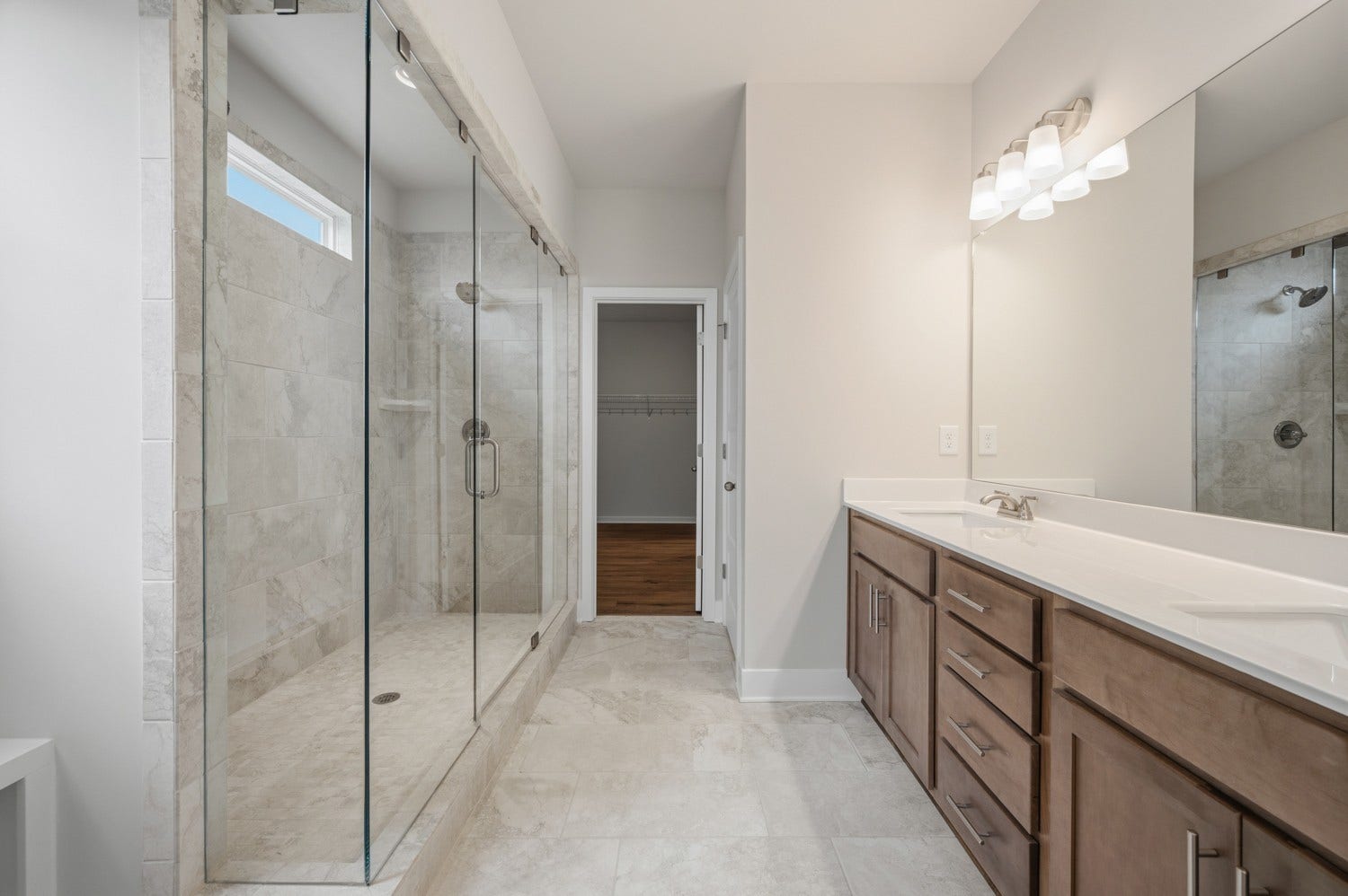 1829 Charlie Place, White House, TN 37188 ***Example of model home and selections/finishes will vary per home***