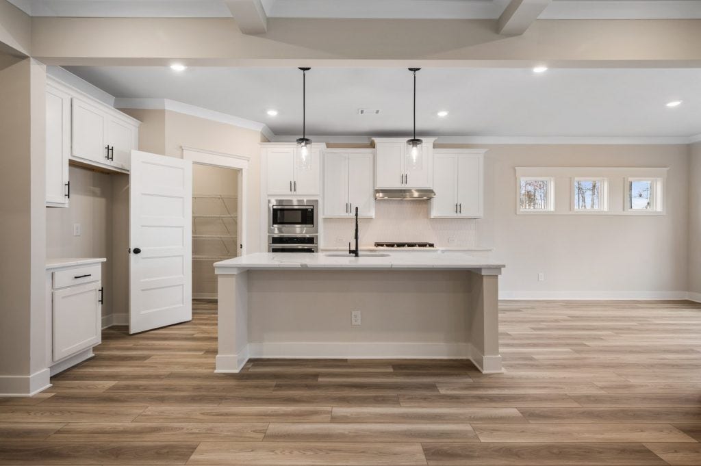 2417 Charlie Place, White House, TN 37188 **Photos are of model home and selections will vary at subject property**