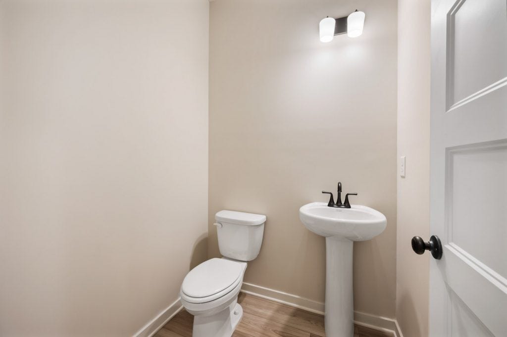 2417 Charlie Place, White House, TN 37188 **Photos are of model home and selections will vary at subject property**