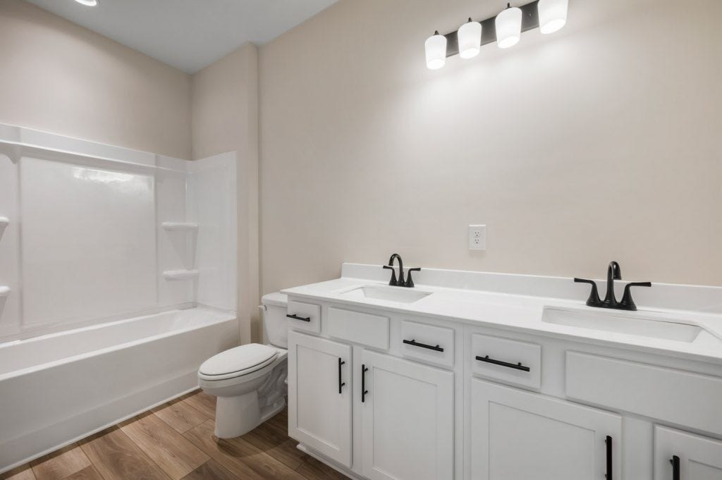 2417 Charlie Place, White House, TN 37188 **Photos are of model home and selections will vary at subject property**
