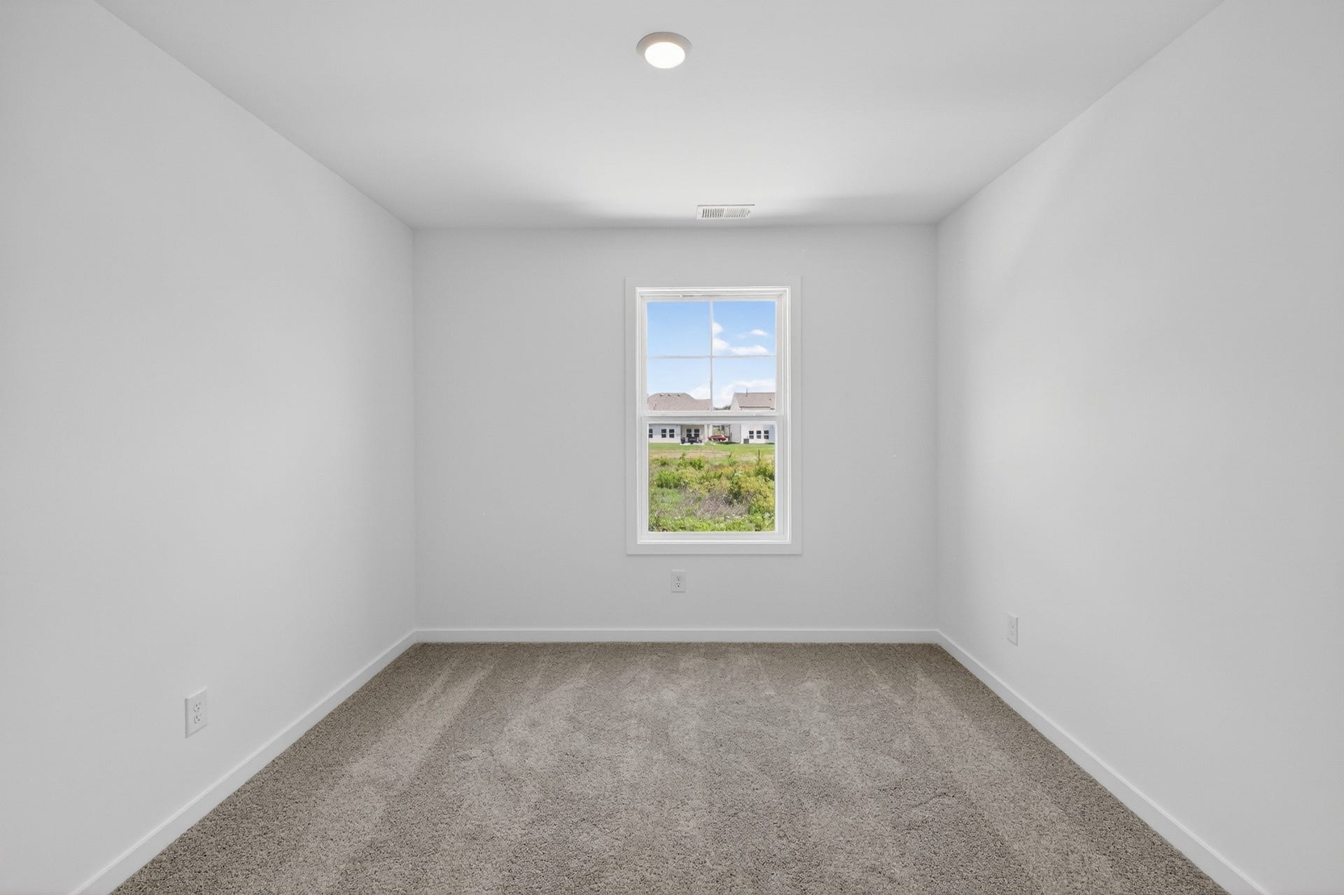 2884 Charlie Place, White House, TN 37188 ***Photos are of a model home and may not match subject property***