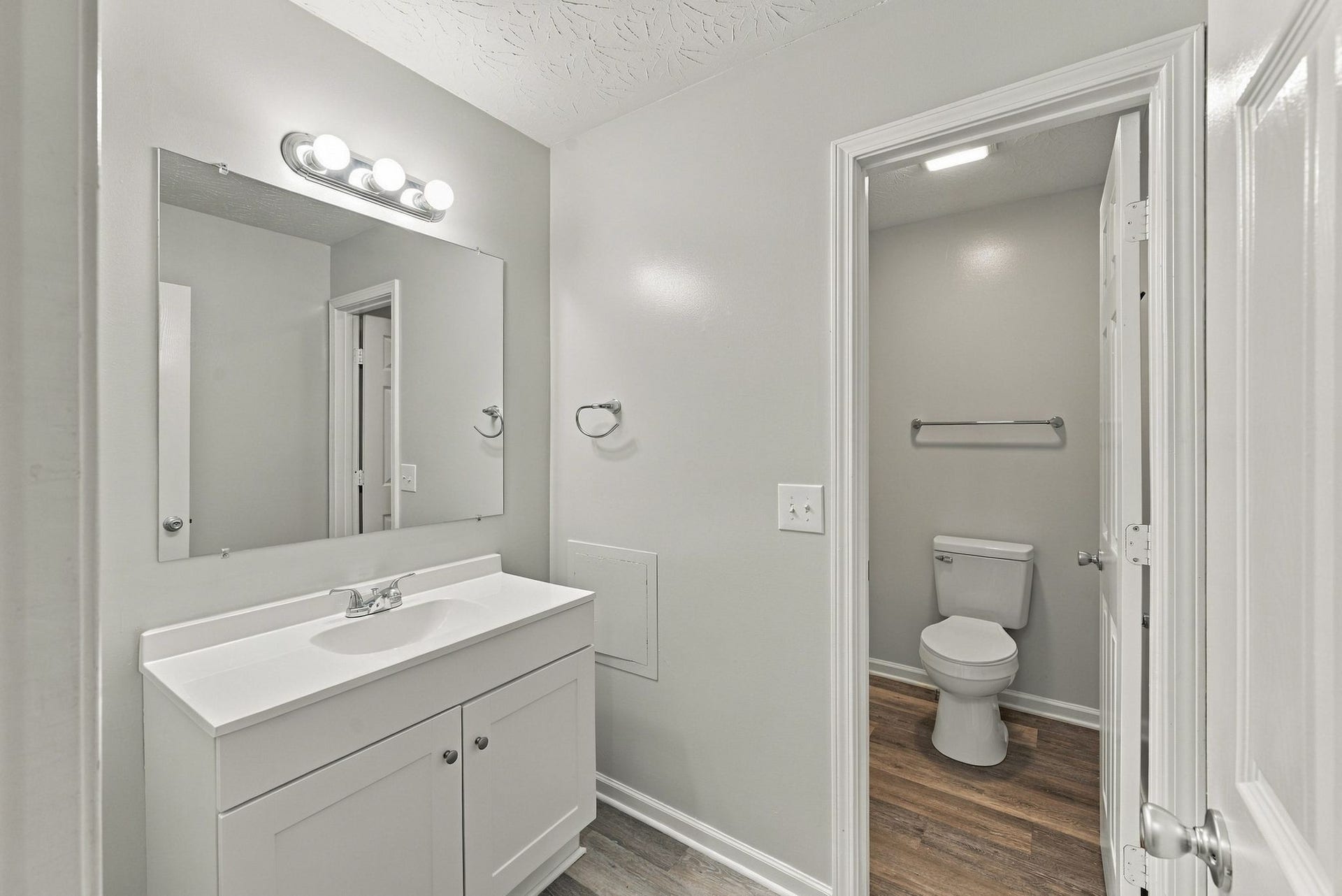 212 Graves Rd, Goodlettsville, TN 37072 212 Graves Rd, Goodlettsville, TN 37072
