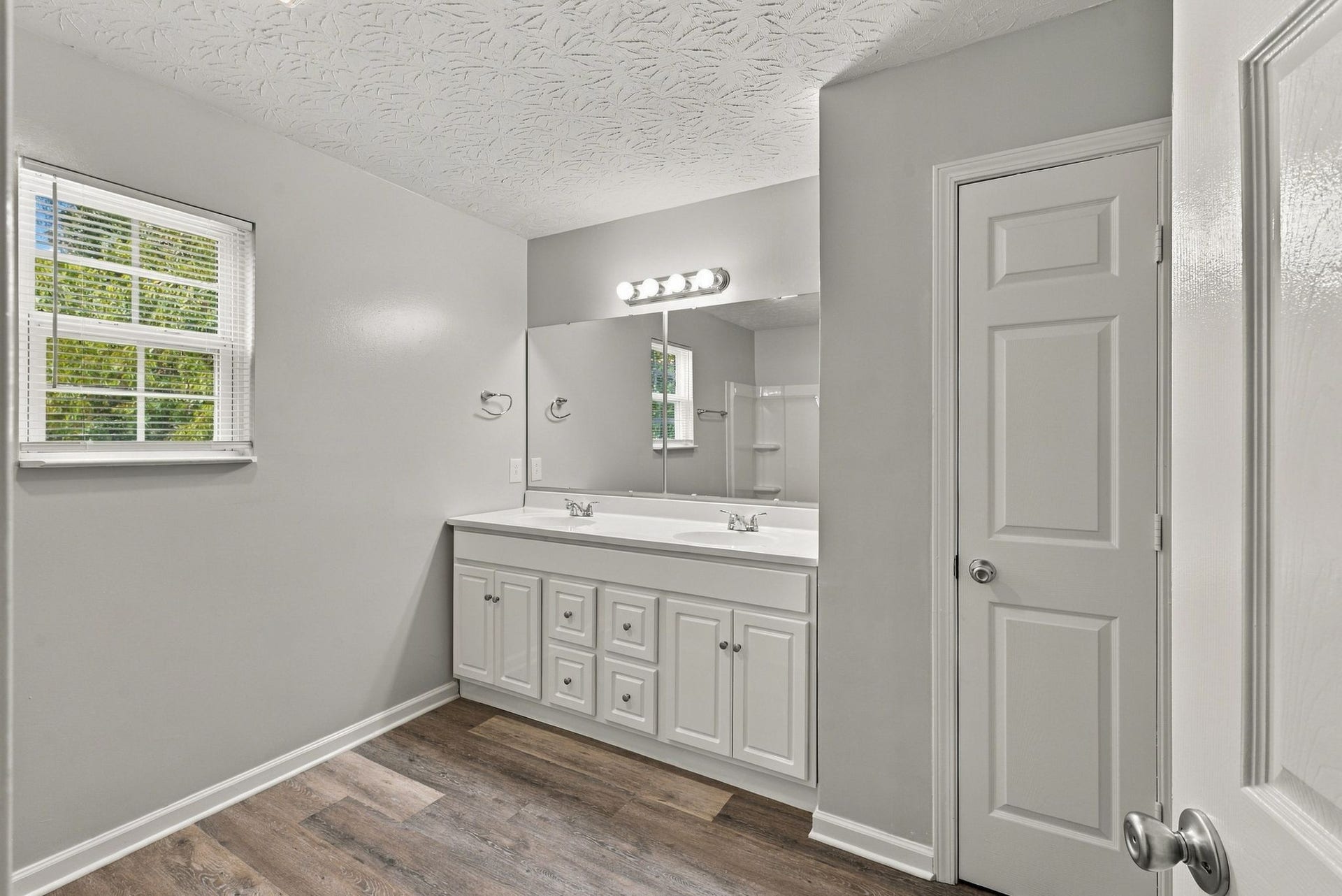 212 Graves Rd, Goodlettsville, TN 37072 212 Graves Rd, Goodlettsville, TN 37072