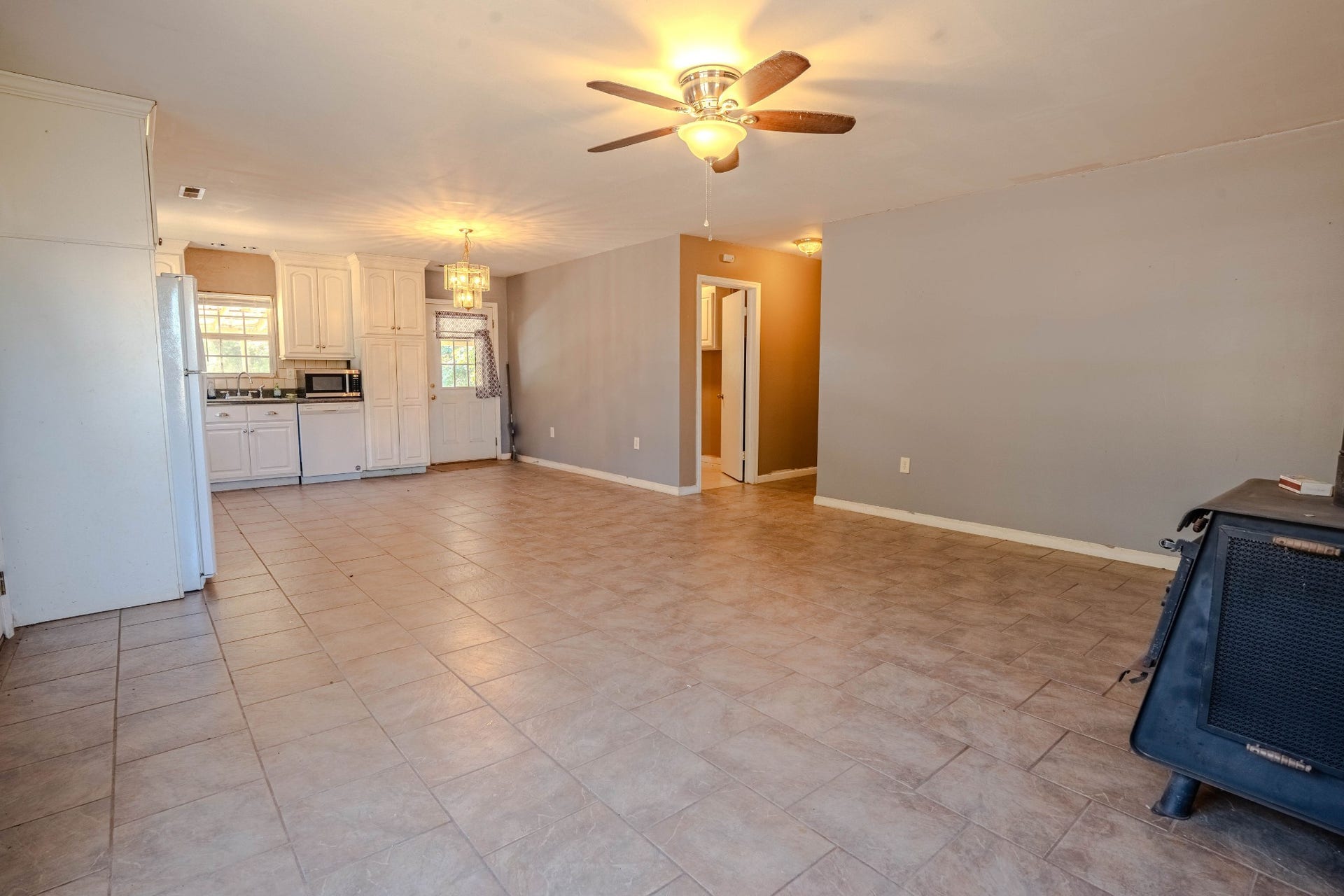 1286 David Patterson Rd, Lutts, TN 38471 1286 David Patterson Rd, Lutts, TN 38471