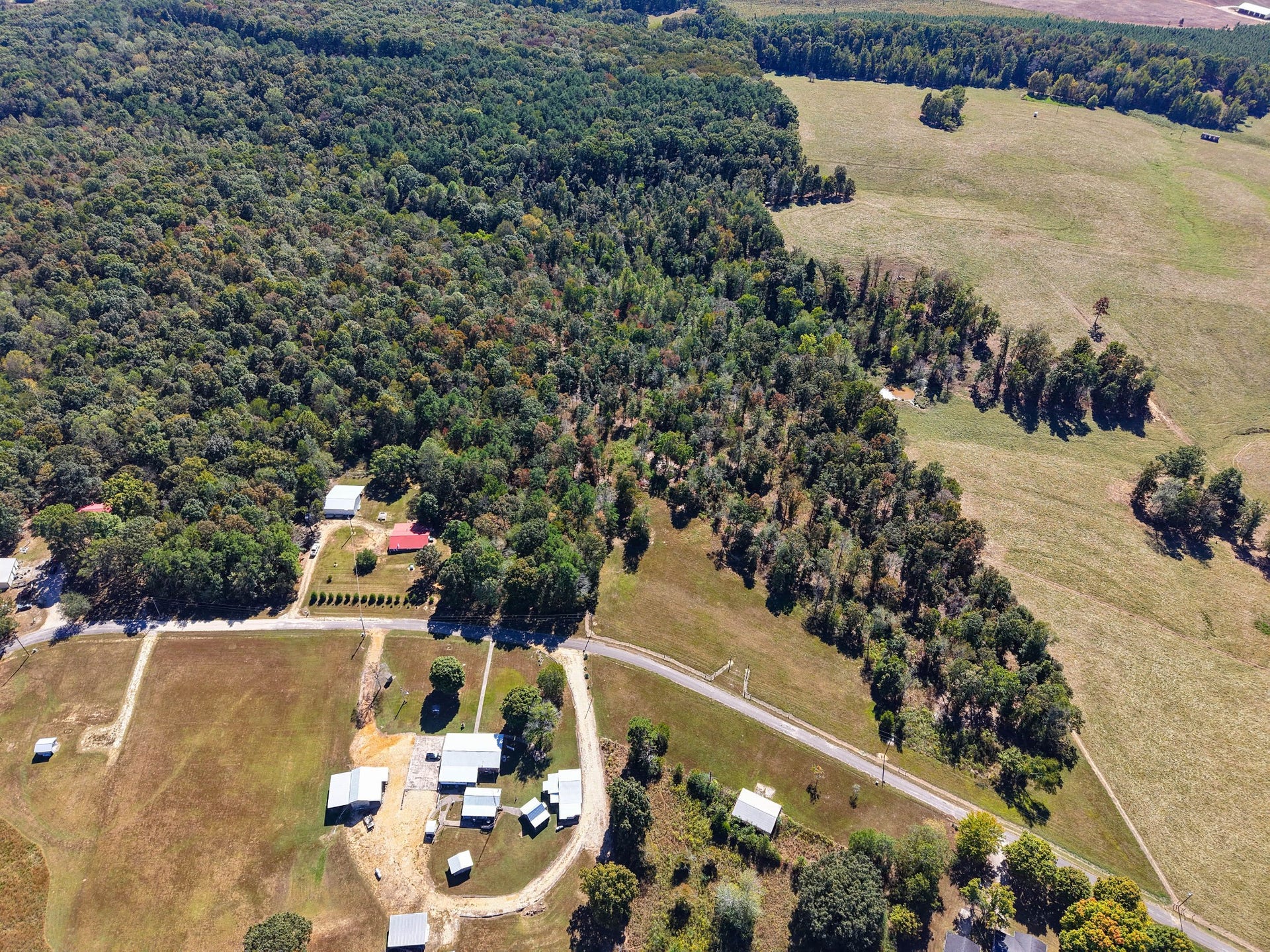 1286 David Patterson Rd, Lutts, TN 38471 1286 David Patterson Rd, Lutts, TN 38471