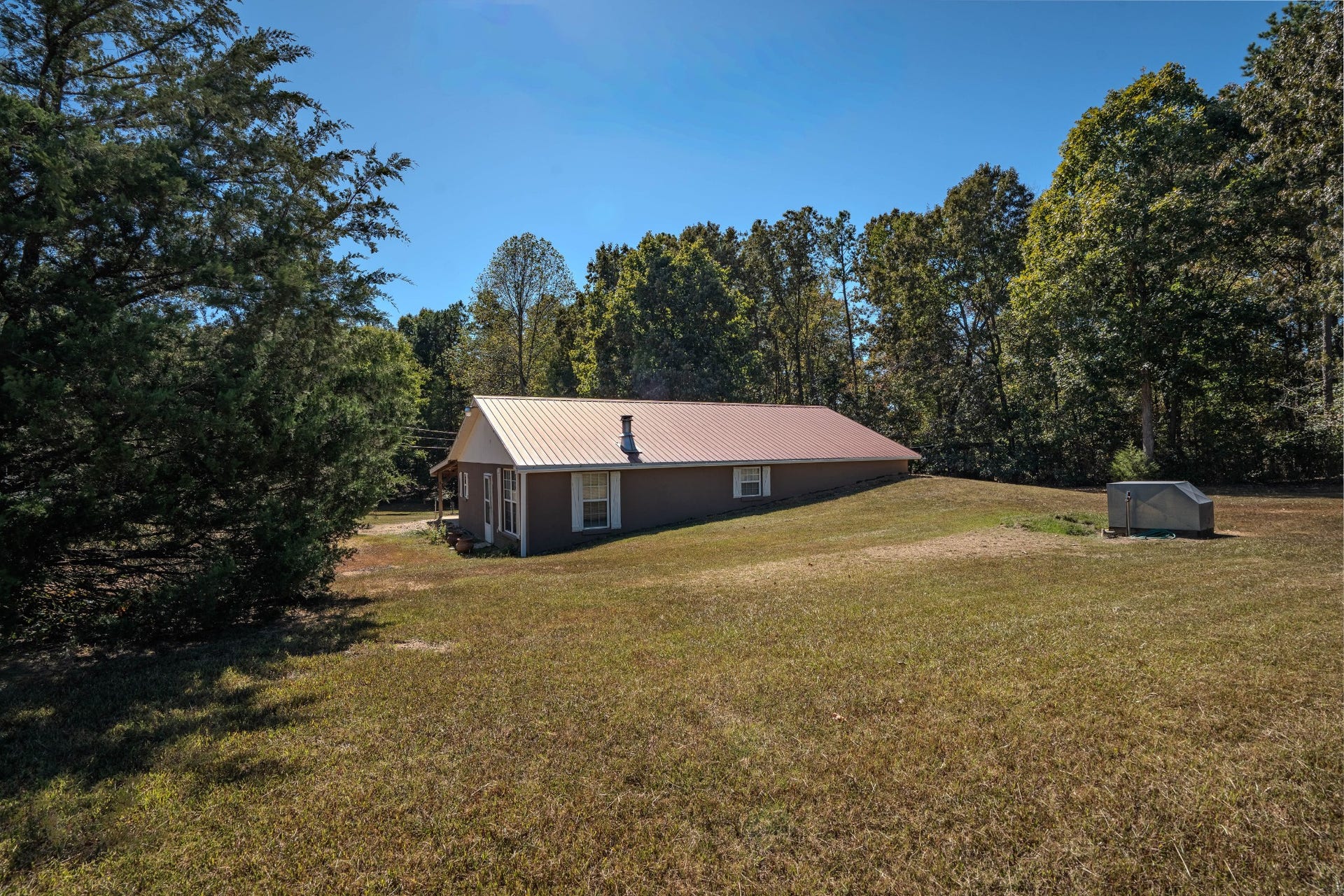 1286 David Patterson Rd, Lutts, TN 38471 1286 David Patterson Rd, Lutts, TN 38471