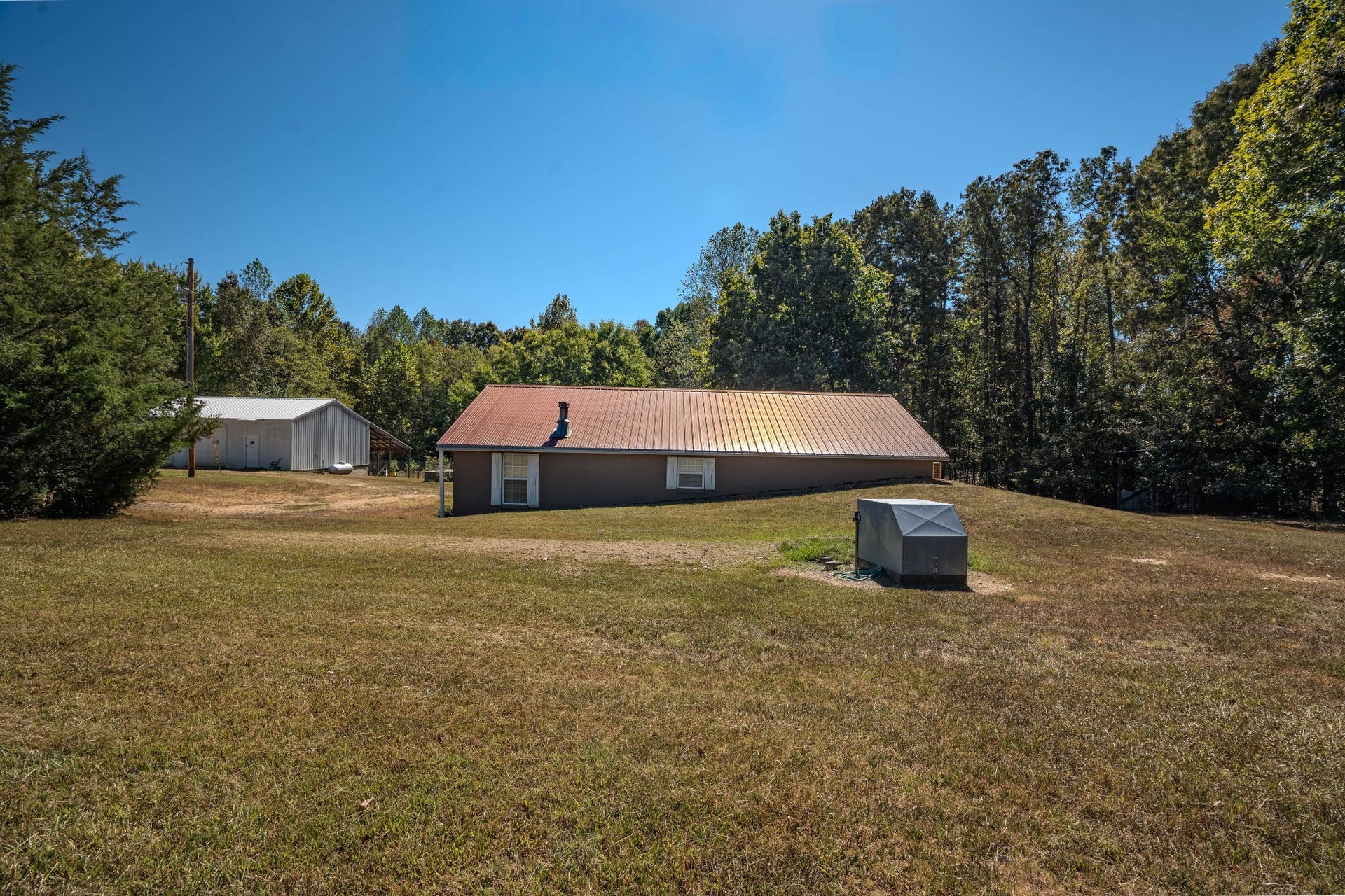 1286 David Patterson Rd, Lutts, TN 38471 1286 David Patterson Rd, Lutts, TN 38471