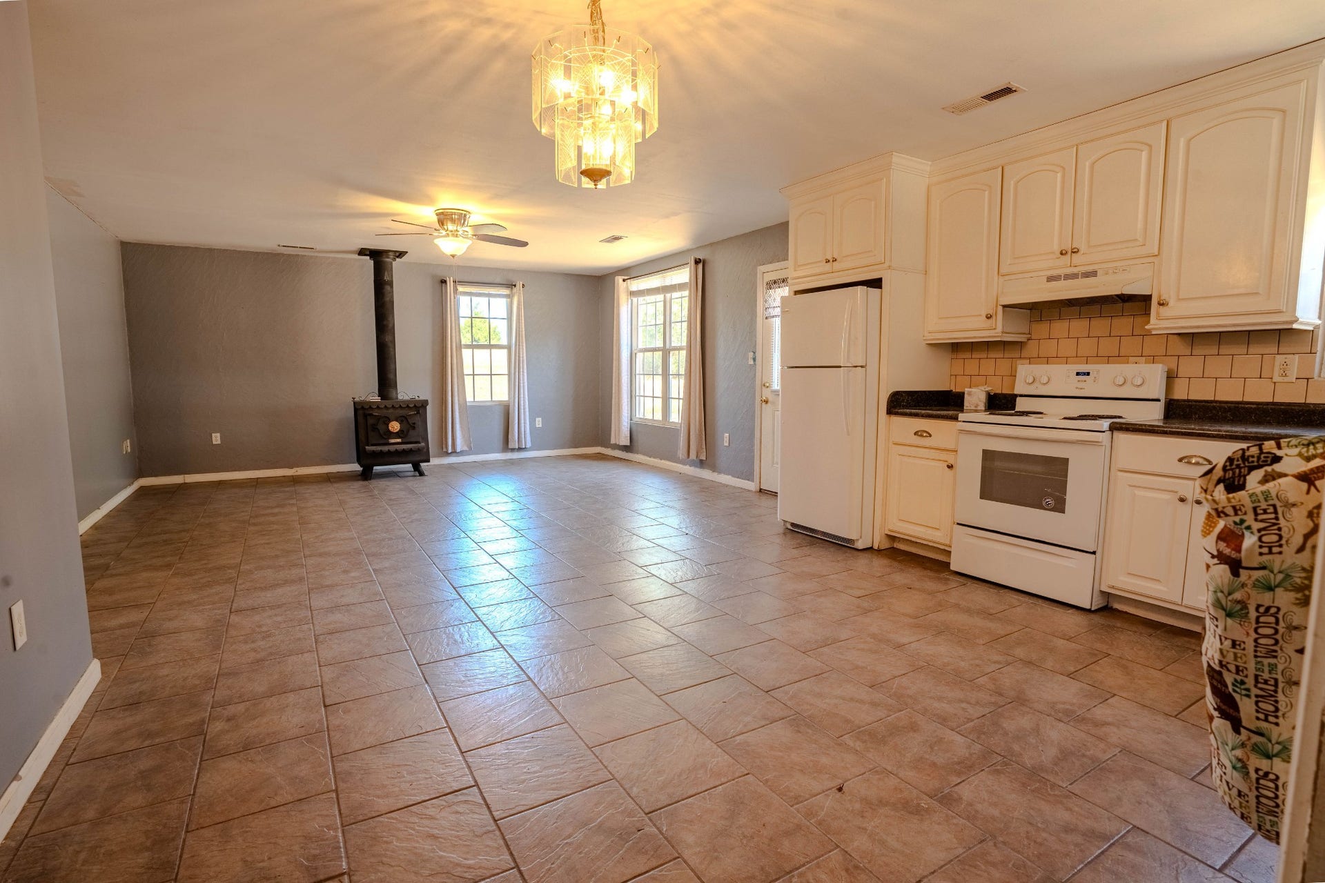 1286 David Patterson Rd, Lutts, TN 38471 1286 David Patterson Rd, Lutts, TN 38471