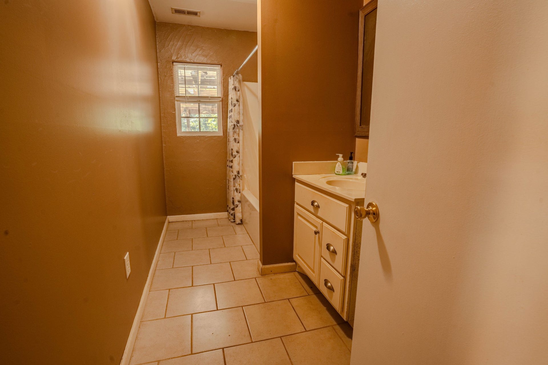 1286 David Patterson Rd, Lutts, TN 38471 1286 David Patterson Rd, Lutts, TN 38471