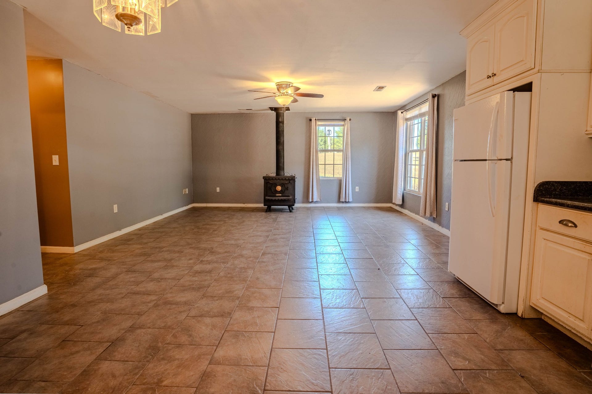 1286 David Patterson Rd, Lutts, TN 38471 1286 David Patterson Rd, Lutts, TN 38471
