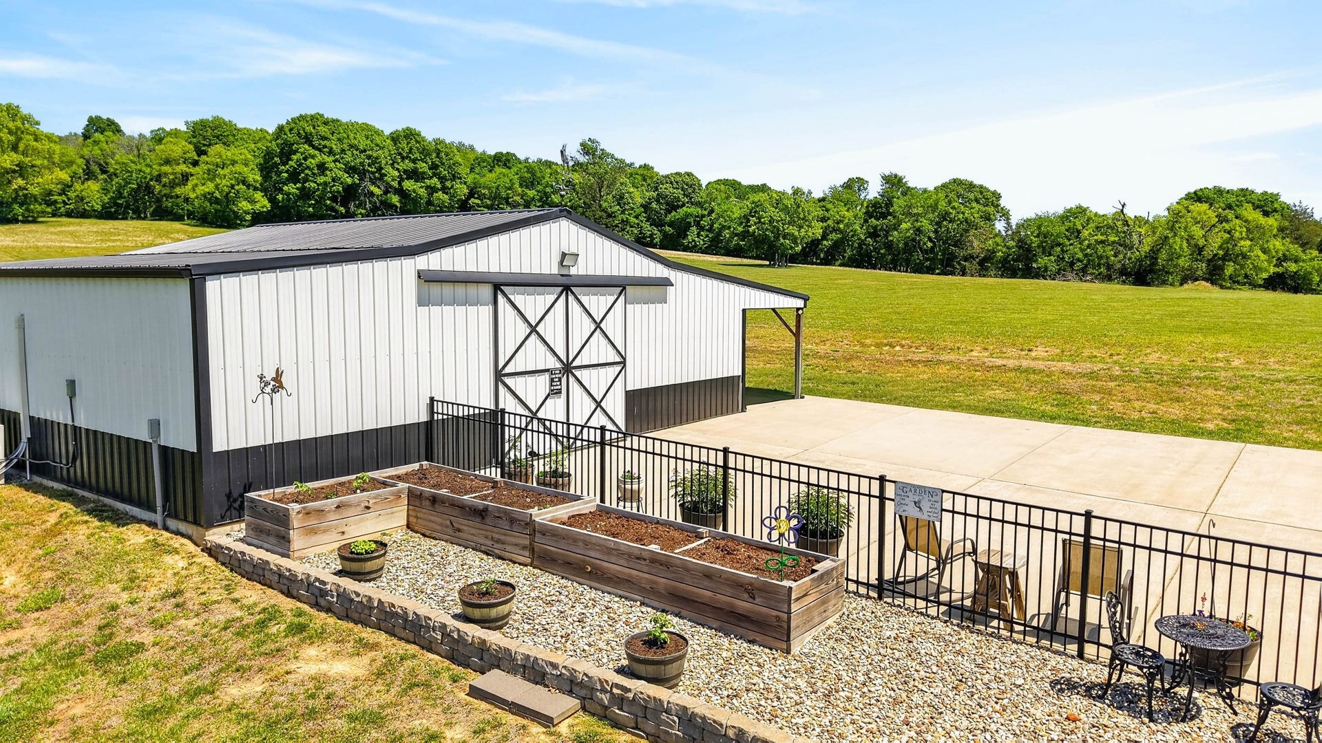 50 Lecornu Ln, Hartsville, TN 37074 50 Lecornu Ln, Hartsville, TN 37074