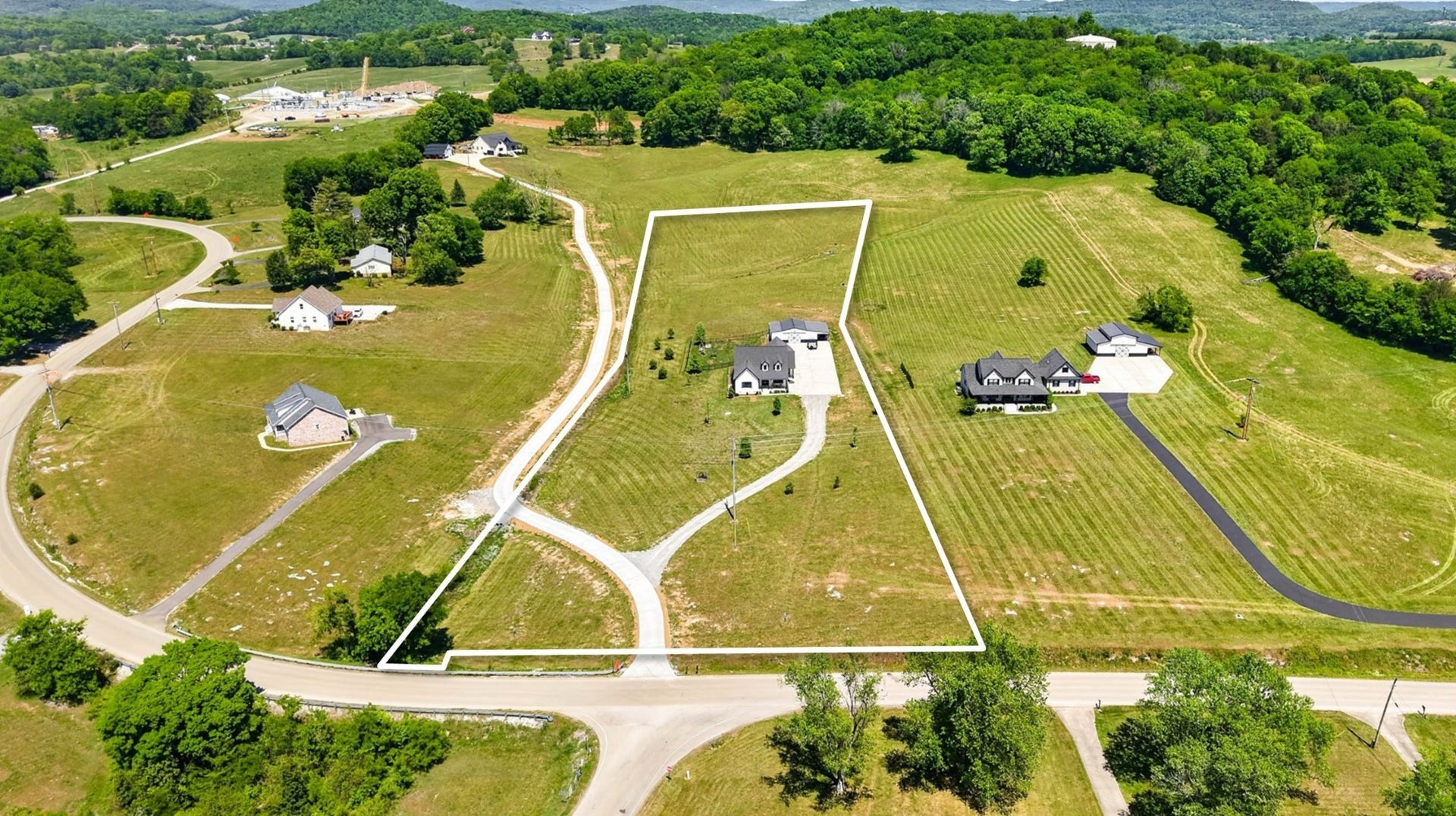 50 Lecornu Ln, Hartsville, TN 37074 50 Lecornu Ln, Hartsville, TN 37074