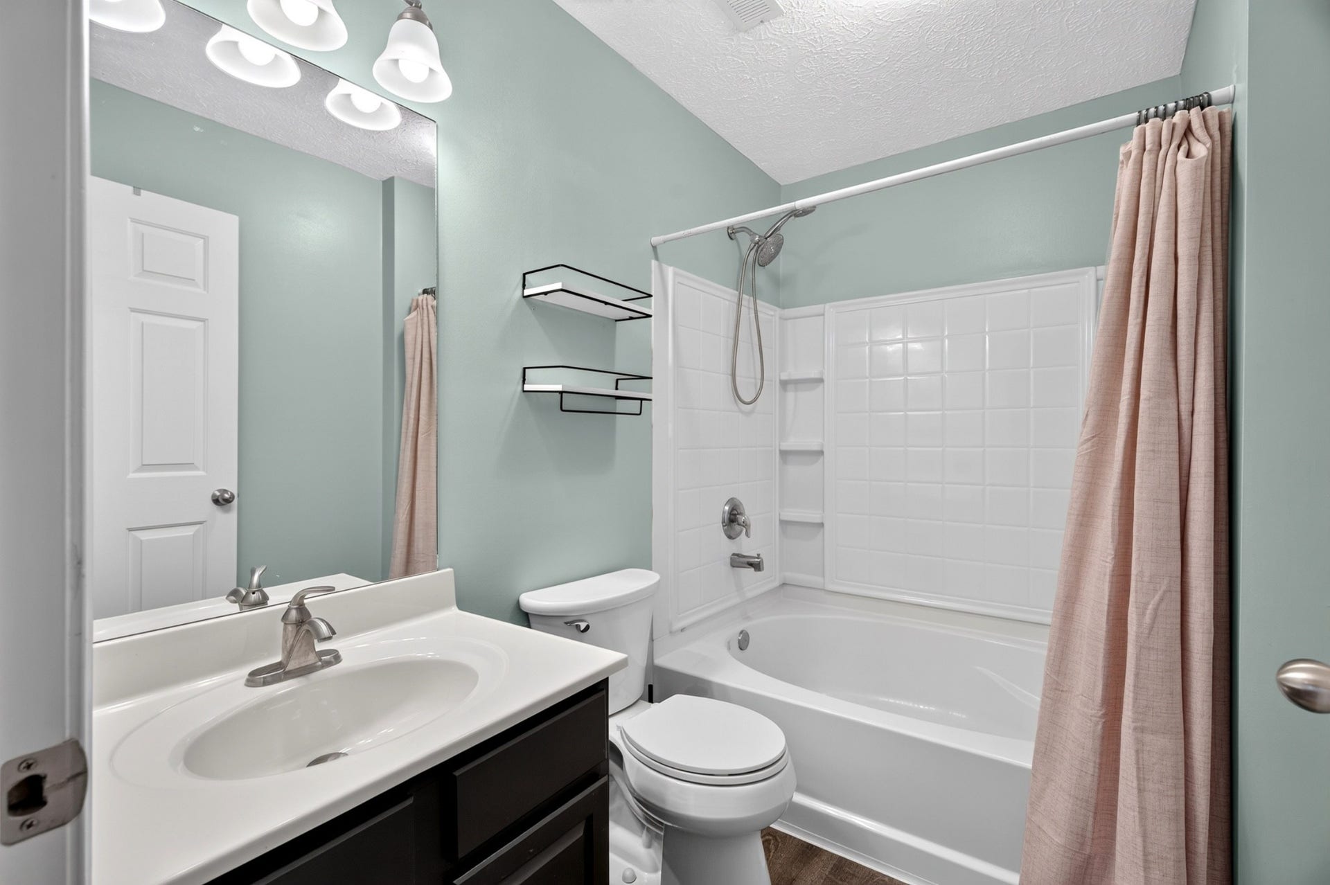 7277 Charlotte Pike, #214, Nashville, TN 37209 7277 Charlotte Pike, #214, Nashville, TN 37209
