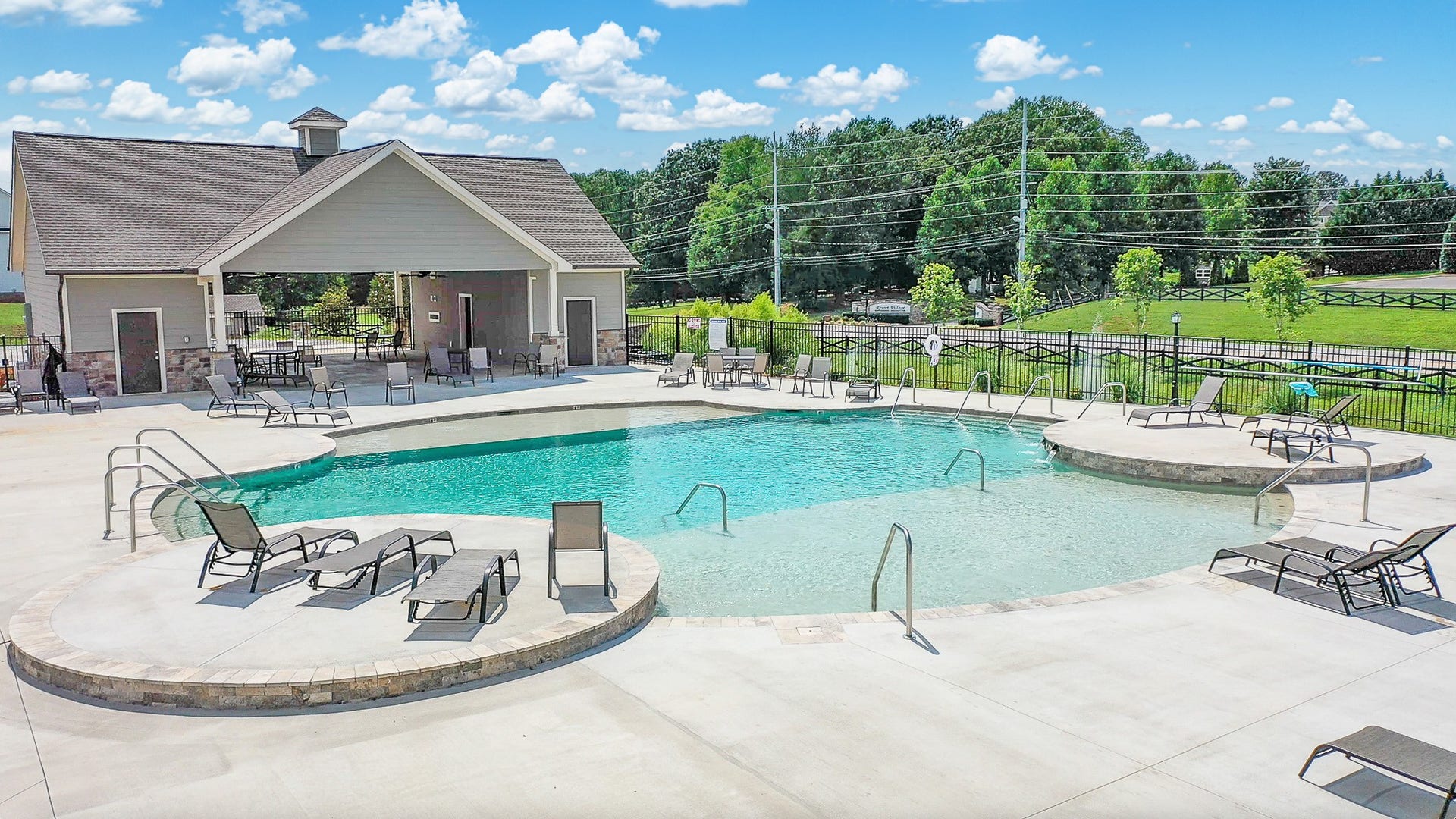 353 Hammock Dr, Winchester, TN 37398 353 Hammock Dr, Winchester, TN 37398