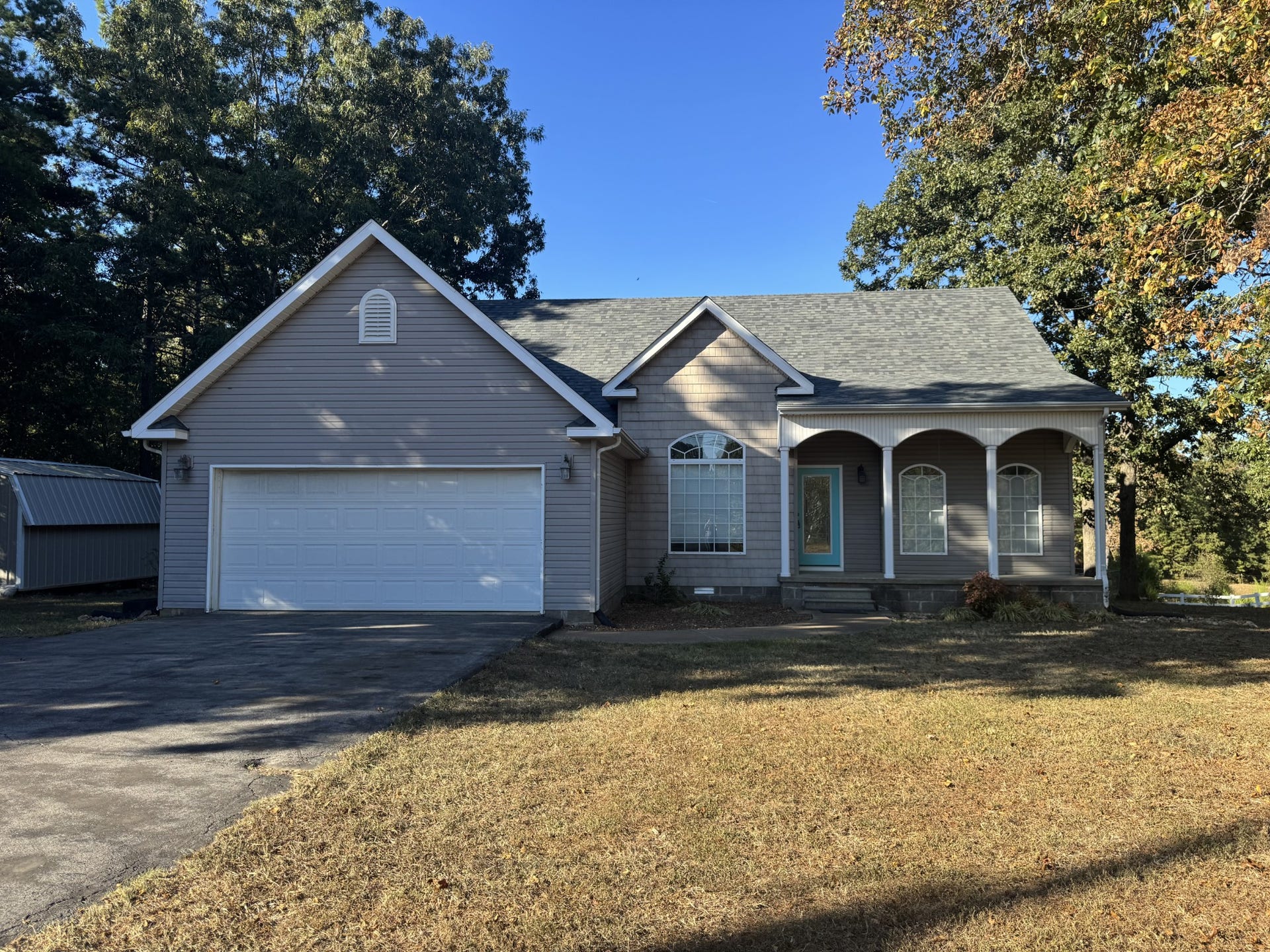 173 Mitchell St, Hohenwald, TN 38462 173 Mitchell St, Hohenwald, TN 38462