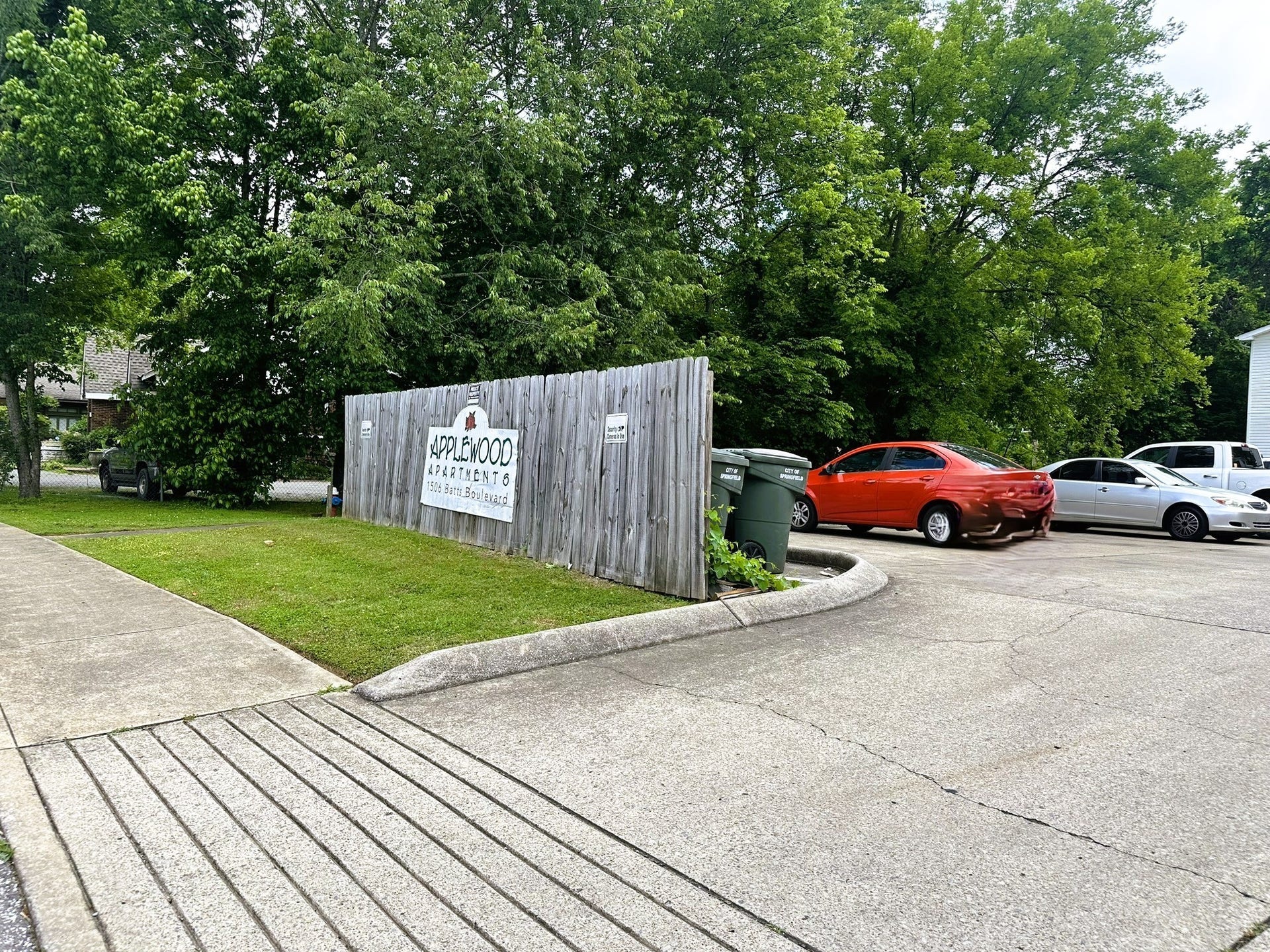 1506 Batts Blvd, #5, Springfield, TN 37172 Since June 1, 2024, new, hands-on owners are actively managing and renovating the property. Theyre committed to prompt, professional service and will soon begin exterior updates.
