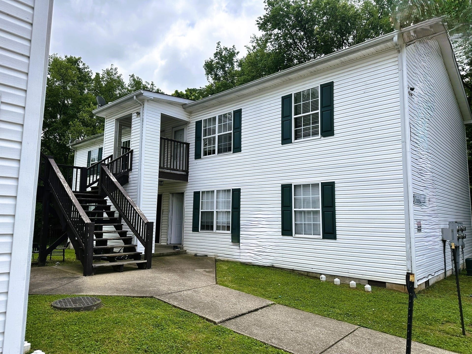 1506 Batts Blvd, #5, Springfield, TN 37172 Upcoming Upgrades: Look forward to future enhancements with planned exterior renovations to improve the property even more.