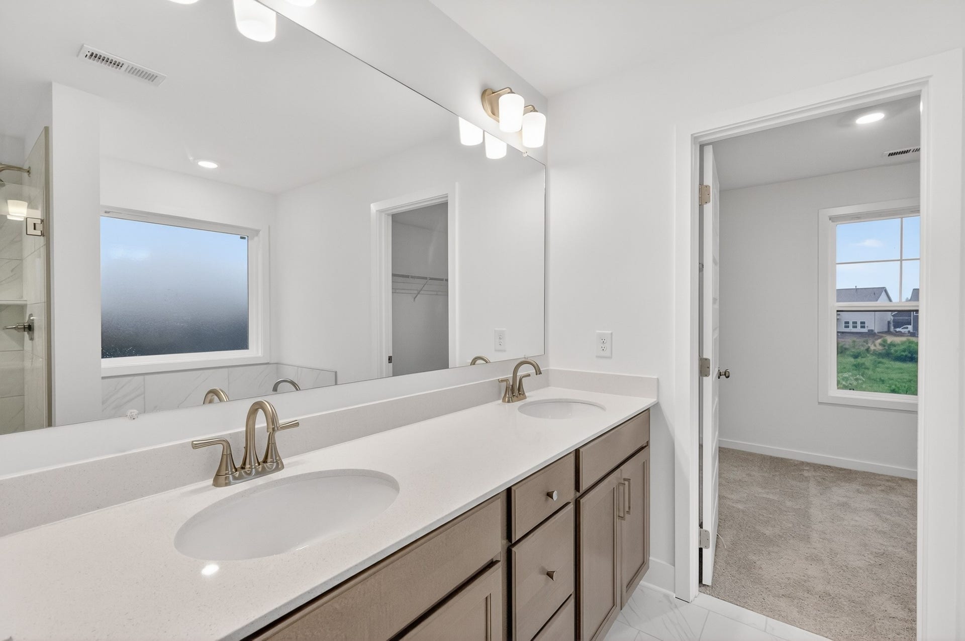2561 Dandy Lane, White House, TN 37188 **Photos of model home and may not match subject property**