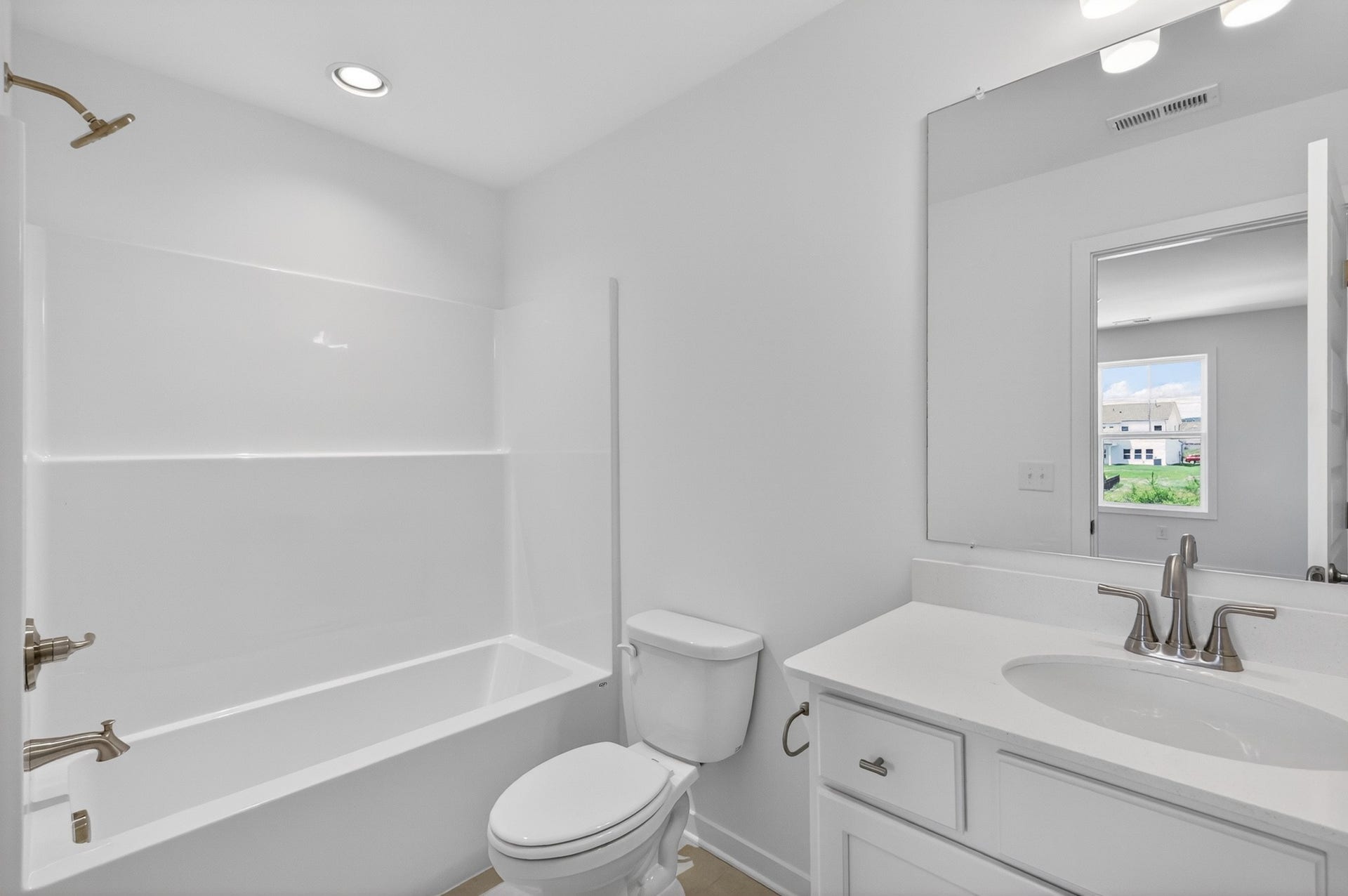 2884 Dandy Lane, White House, TN 37188 **Photos of model home and may not match subject property**
