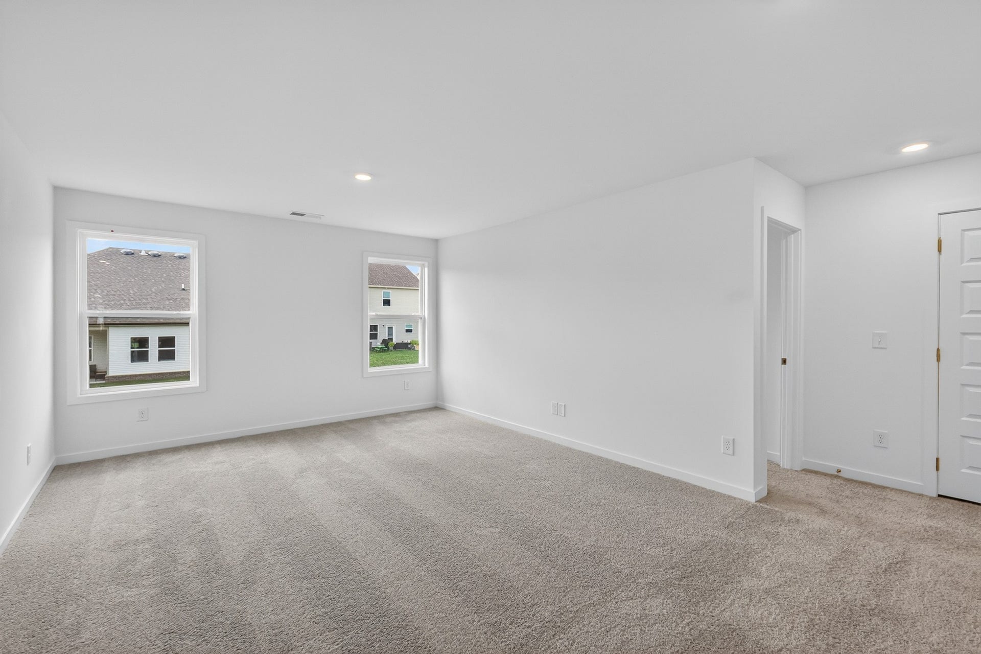 2884 Dandy Lane, White House, TN 37188 **Photos of model home and may not match subject property**