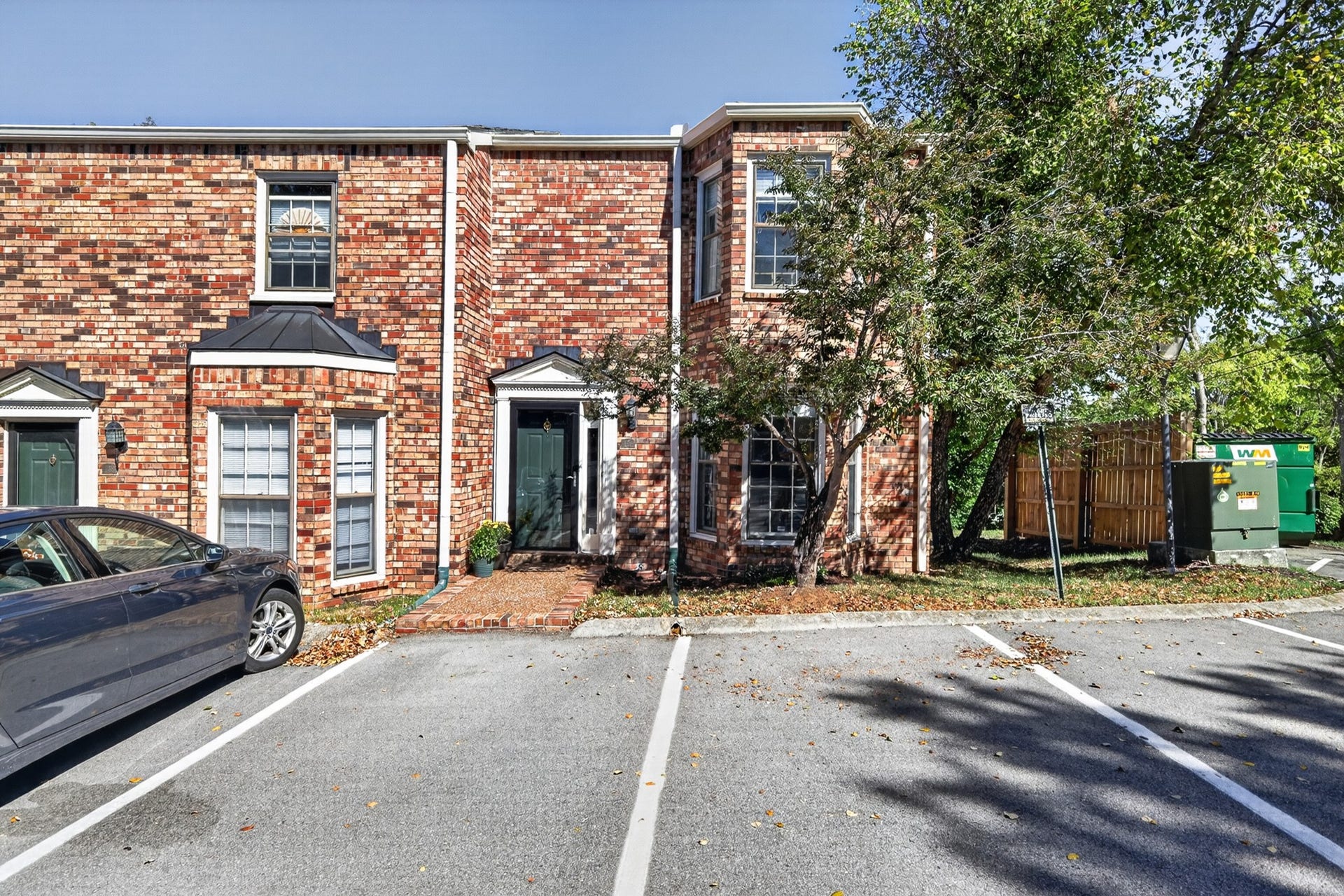 135 Matthew Ln, Nashville, TN 37215