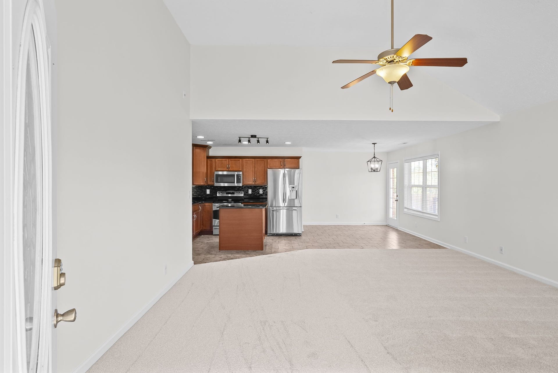 1027 Hendricks Court, Clarksville, TN 37040 1027 Hendricks Court, Clarksville, TN 37040