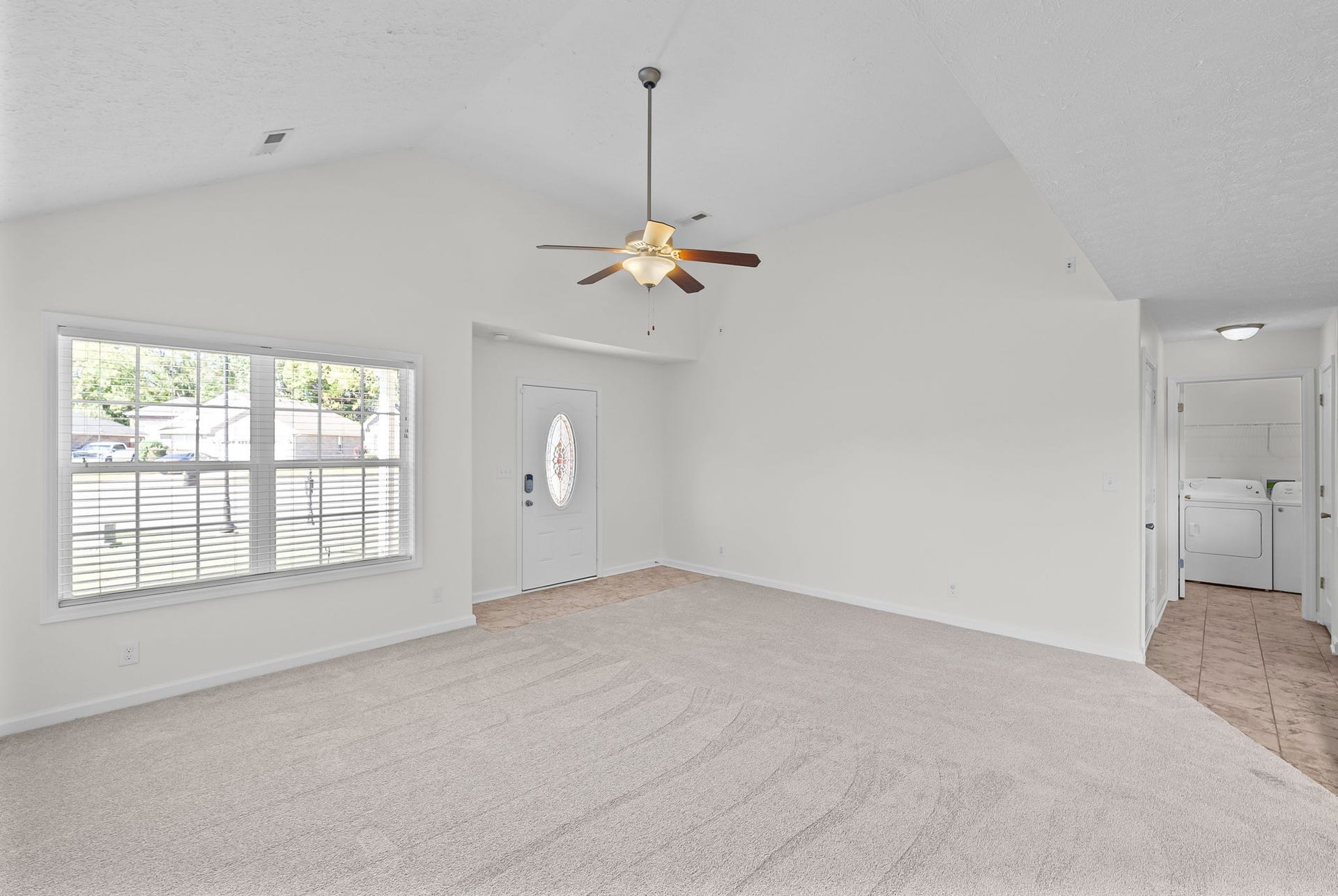 1027 Hendricks Court, Clarksville, TN 37040 1027 Hendricks Court, Clarksville, TN 37040