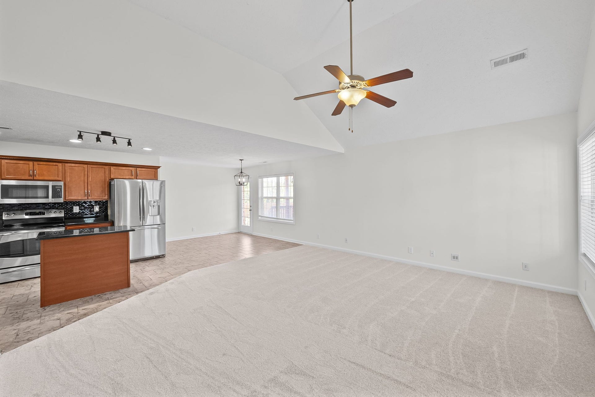 1027 Hendricks Court, Clarksville, TN 37040 1027 Hendricks Court, Clarksville, TN 37040
