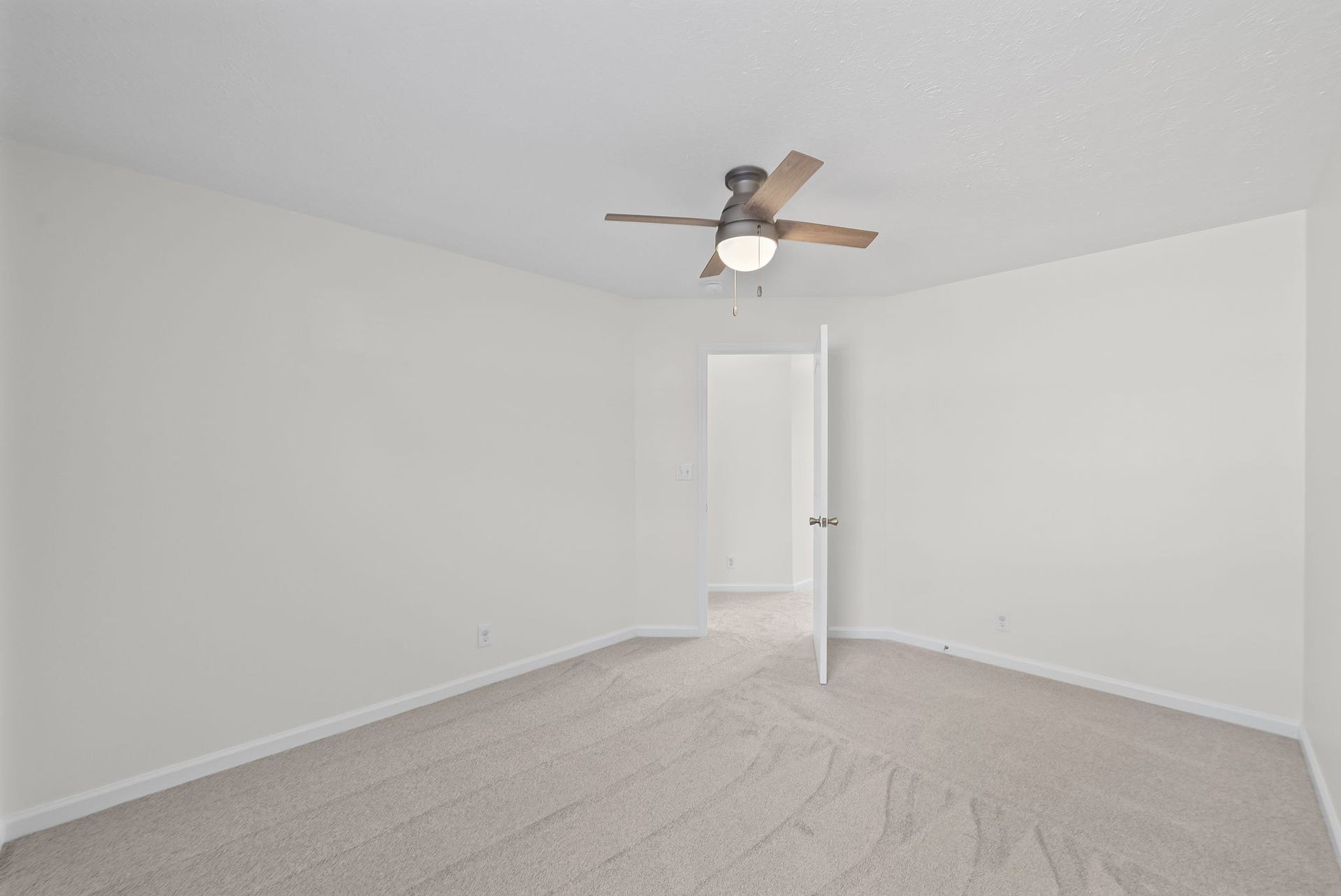 1027 Hendricks Court, Clarksville, TN 37040 1027 Hendricks Court, Clarksville, TN 37040