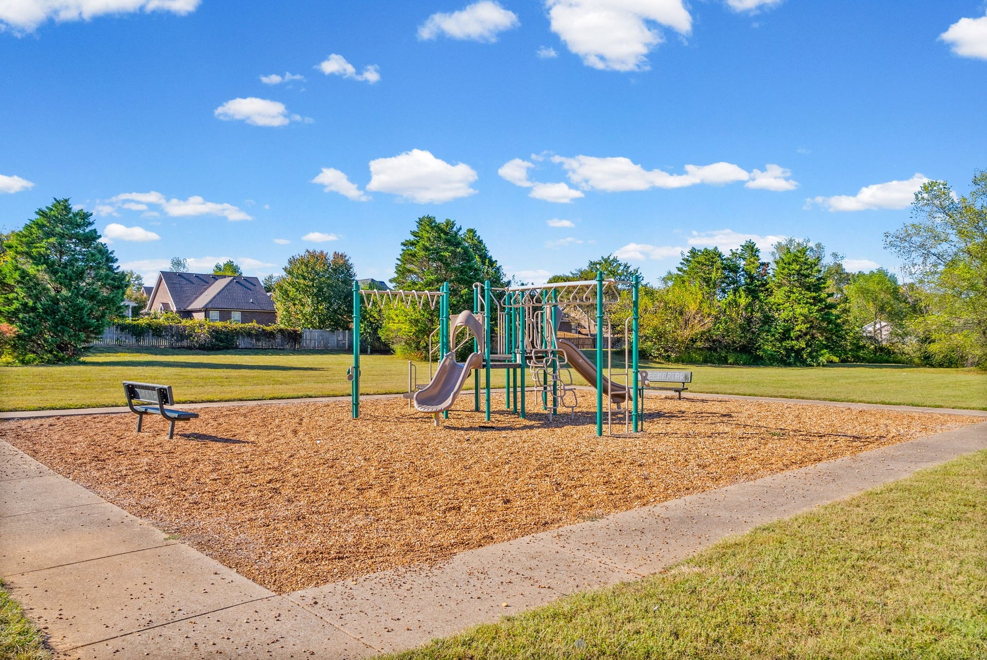 1027 Hendricks Court, Clarksville, TN 37040 1027 Hendricks Court, Clarksville, TN 37040