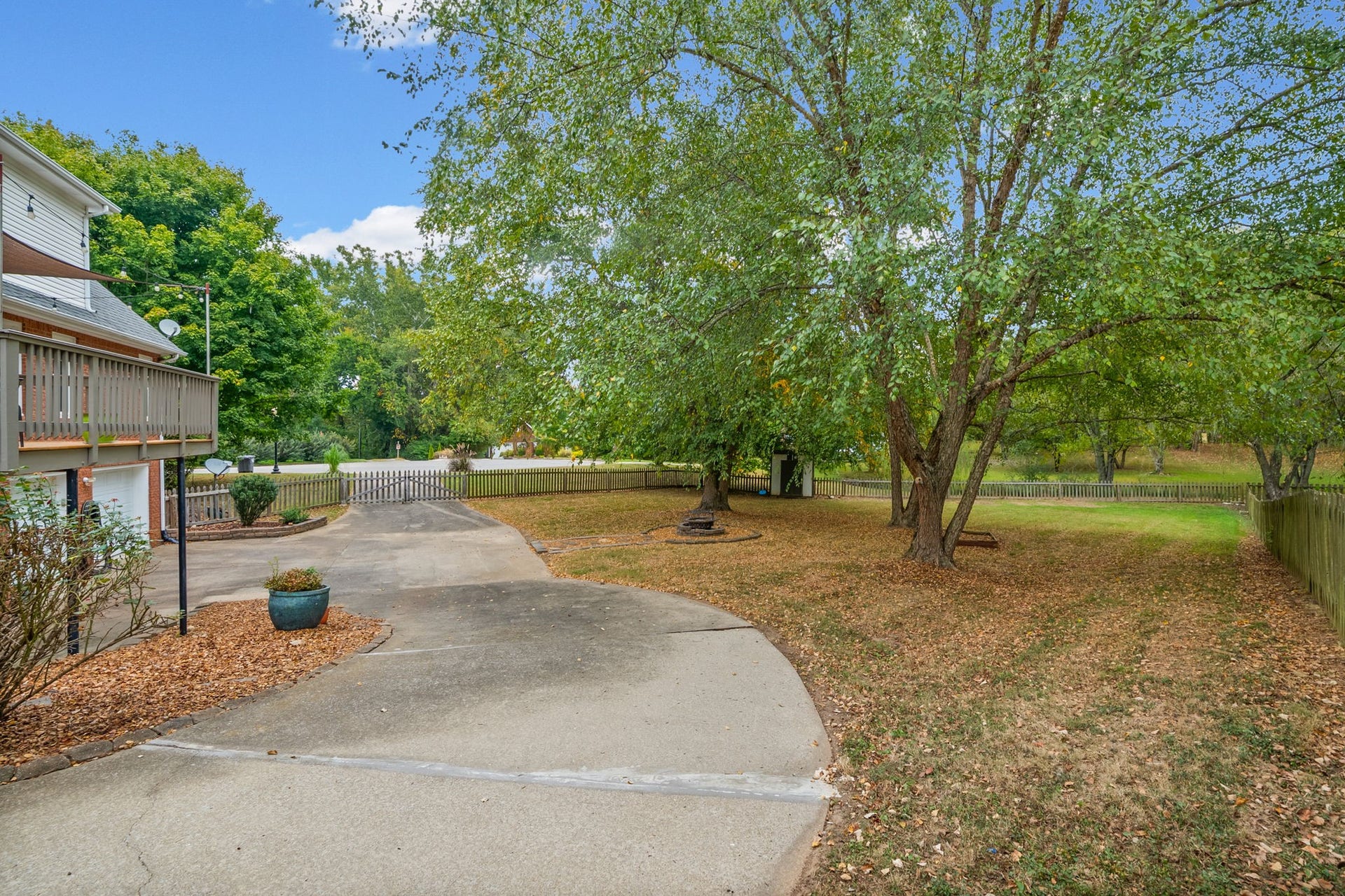 248 Longwood Ln, Clarksville, TN 37043 248 Longwood Ln, Clarksville, TN 37043