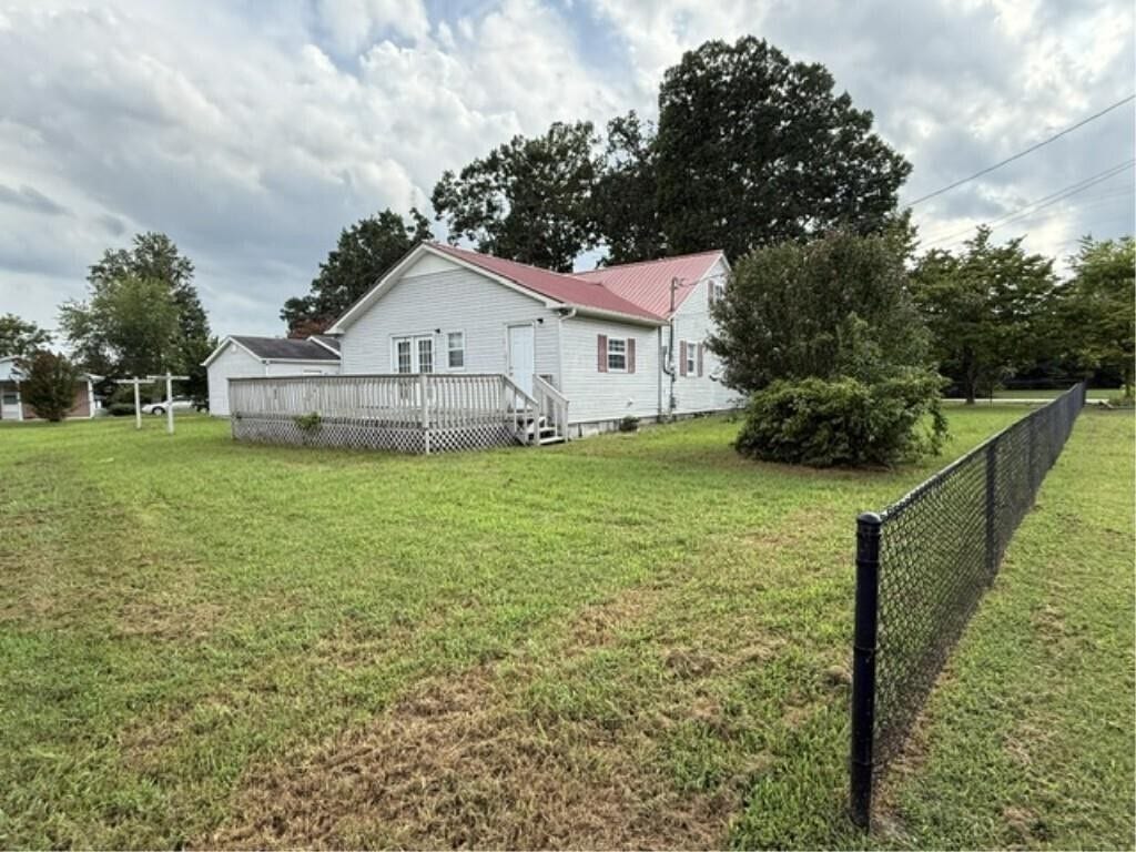 406 4th Ave S, Baxter, TN 38544 406 4th Ave S, Baxter, TN 38544