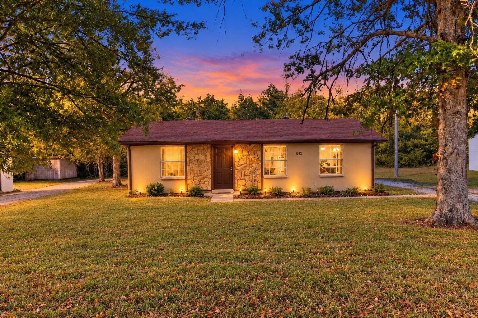 3312 Kings Ln, Nashville, TN 37218 3312 Kings Ln, Nashville, TN 37218