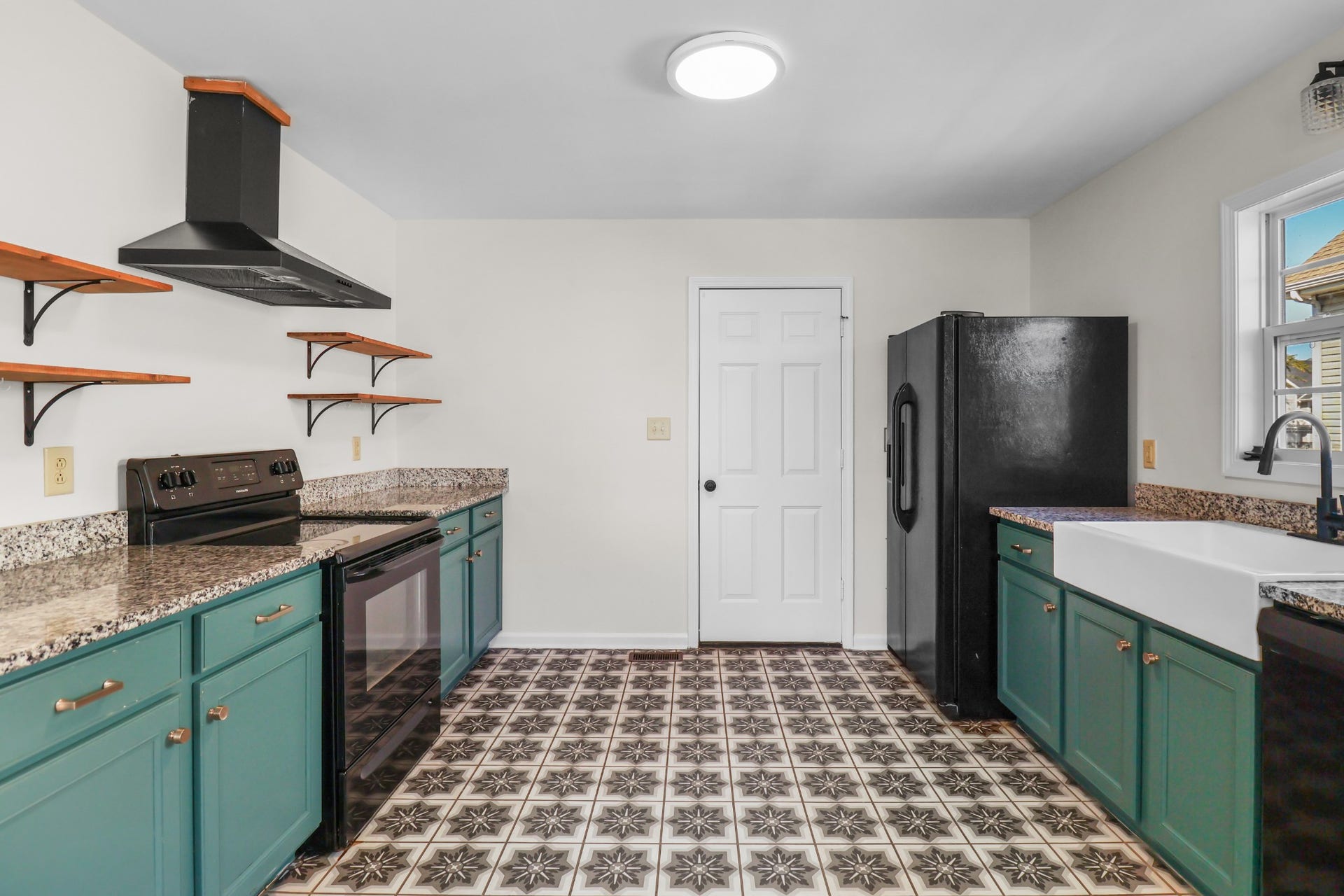 3661 S Naples Ct, Clarksville, TN 37040 3661 S Naples Ct, Clarksville, TN 37040