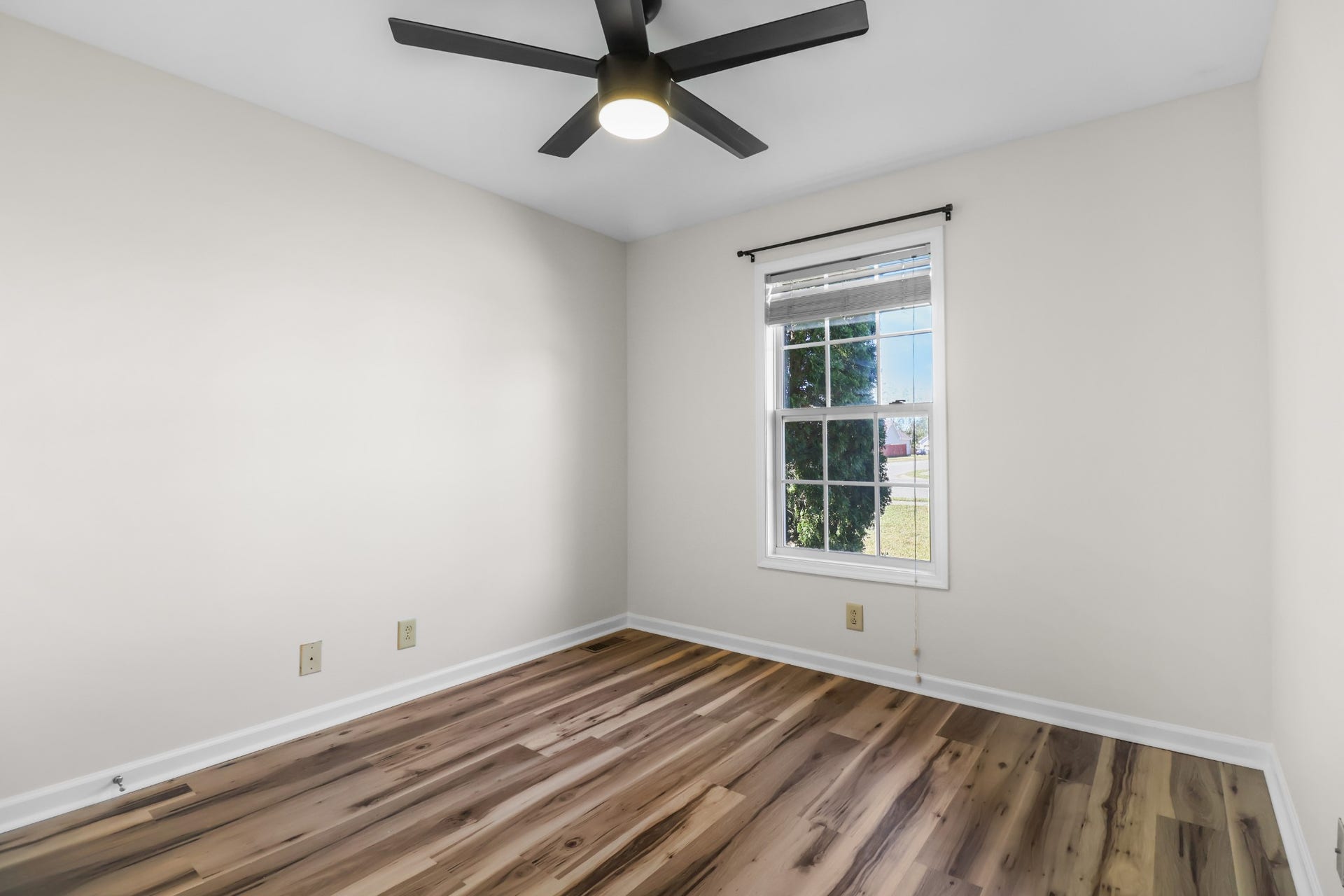 3661 S Naples Ct, Clarksville, TN 37040 3661 S Naples Ct, Clarksville, TN 37040