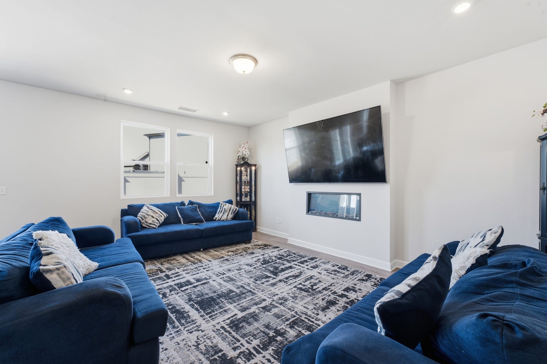 4410 Bomeadows Dr, Murfreesboro, TN 37128 4410 Bomeadows Dr, Murfreesboro, TN 37128