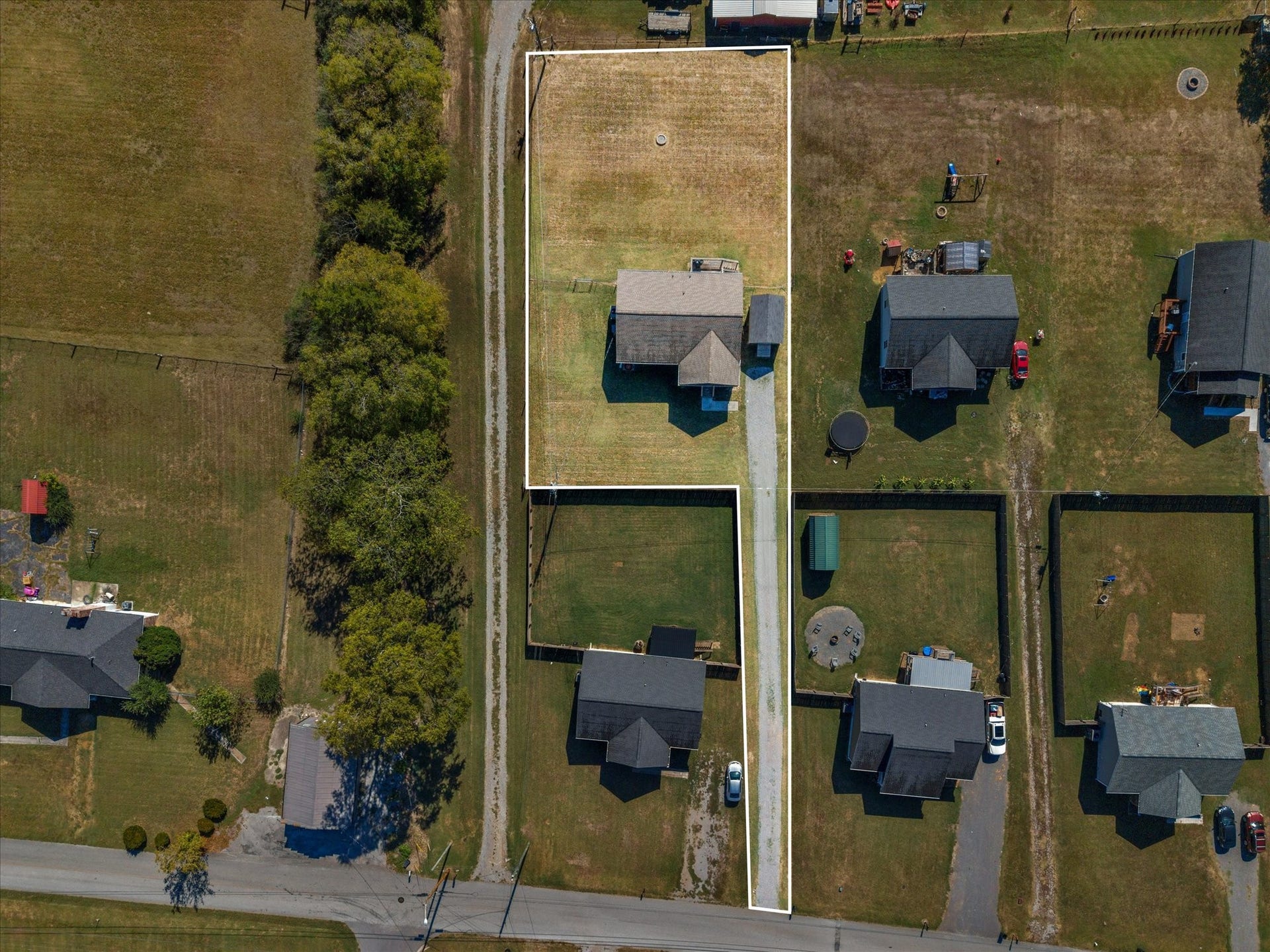 464 Edgewood St, Alexandria, TN 37012