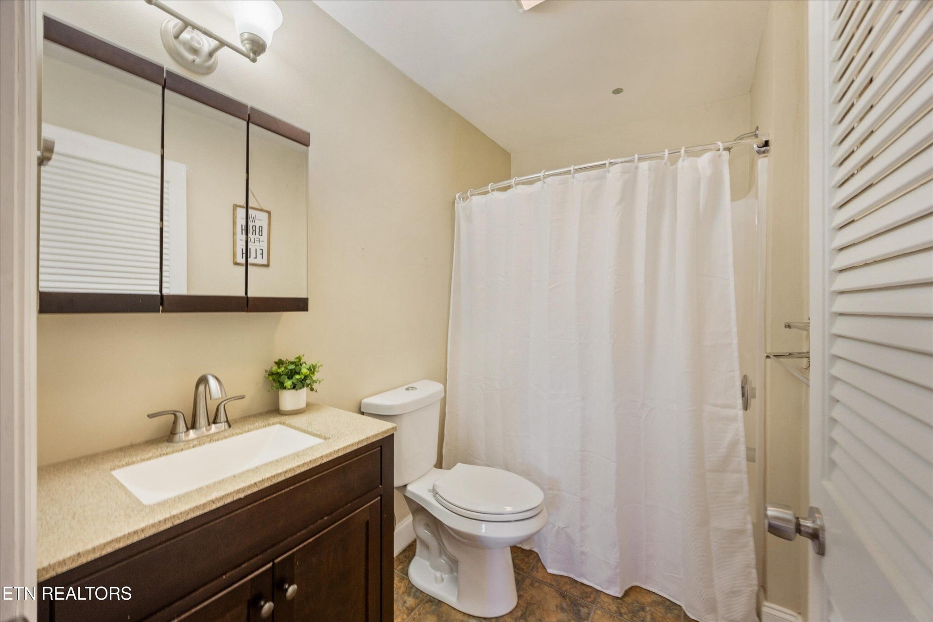 4300 Browder Hollow Rd, Lenoir City, TN 37771 4300 Browder Hollow Rd, Lenoir City, TN 37771