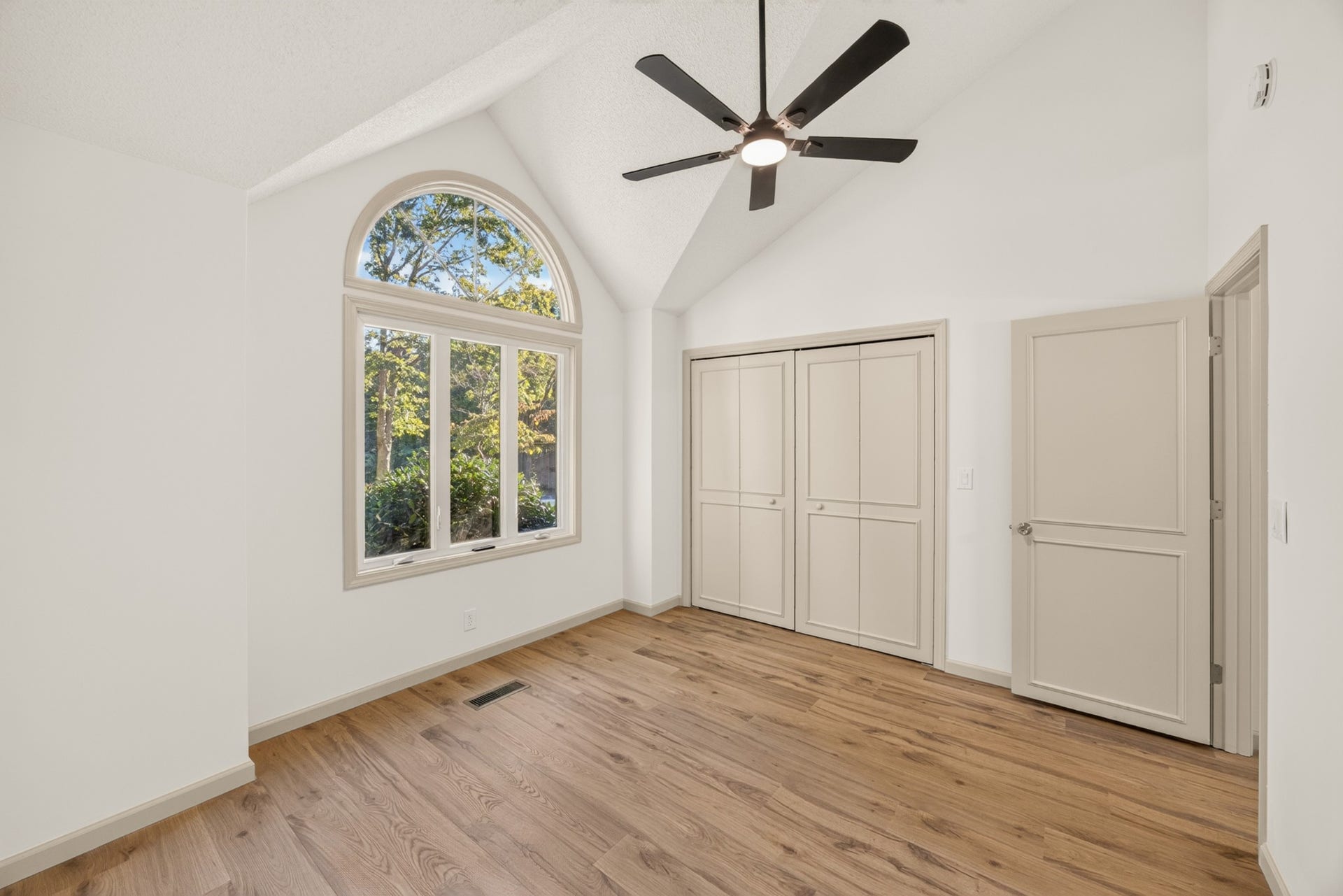 40 Kingsboro Ln, Crossville, TN 38558 40 Kingsboro Ln, Crossville, TN 38558