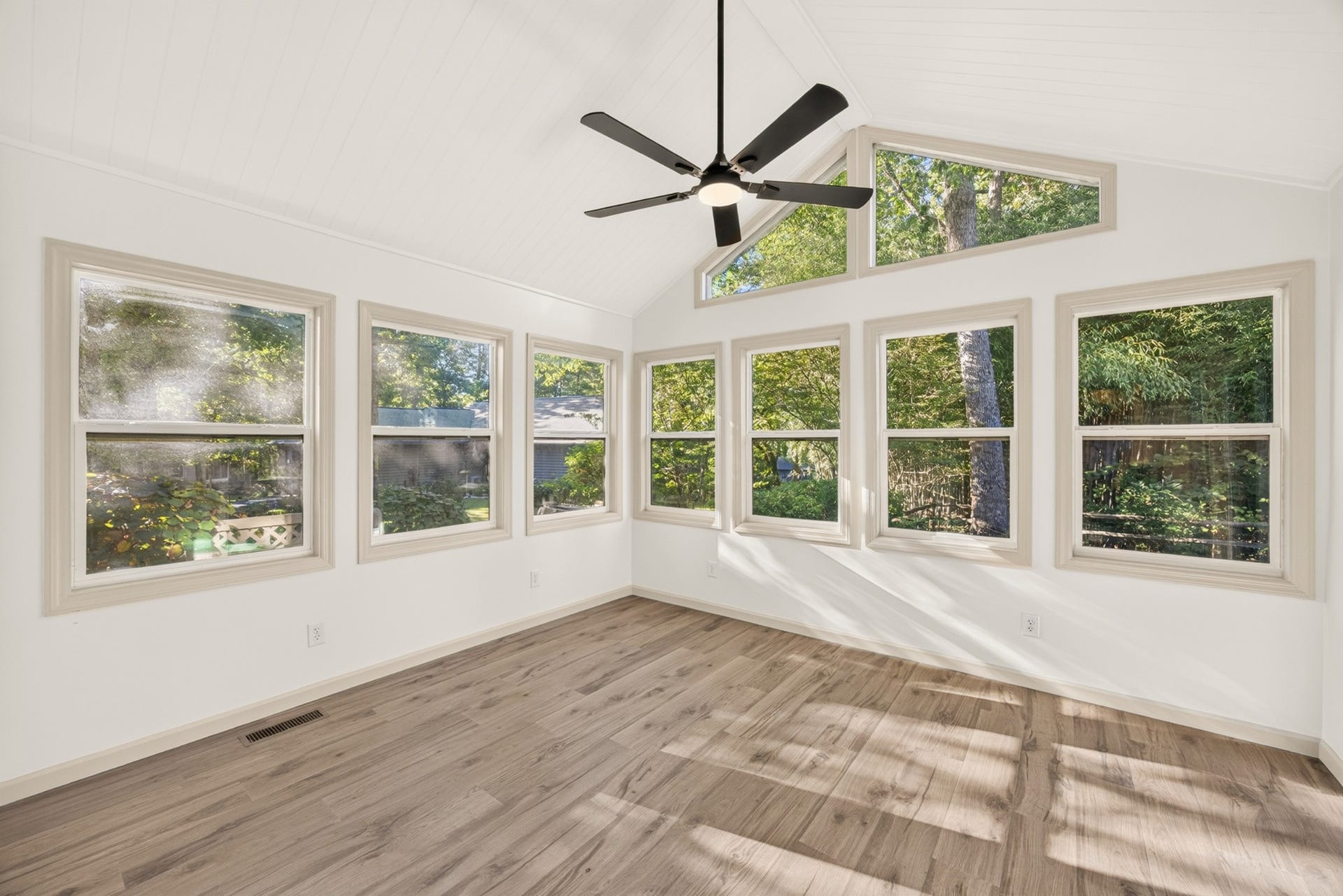 40 Kingsboro Ln, Crossville, TN 38558 40 Kingsboro Ln, Crossville, TN 38558