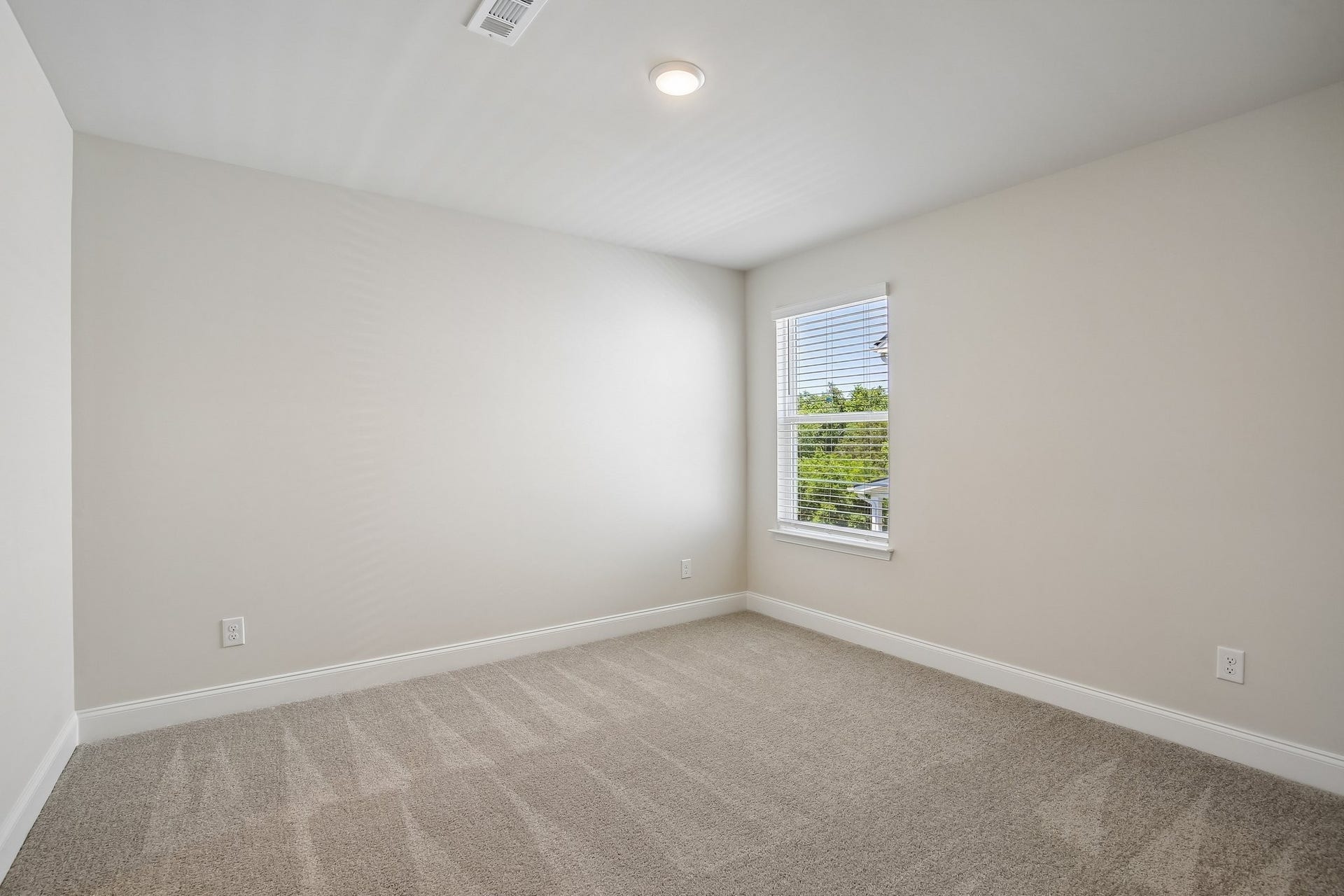 720 Foley Circle, Mount Juliet, TN 37122 Photos of a previous Jordan build- Selections specific to lot will vary.
