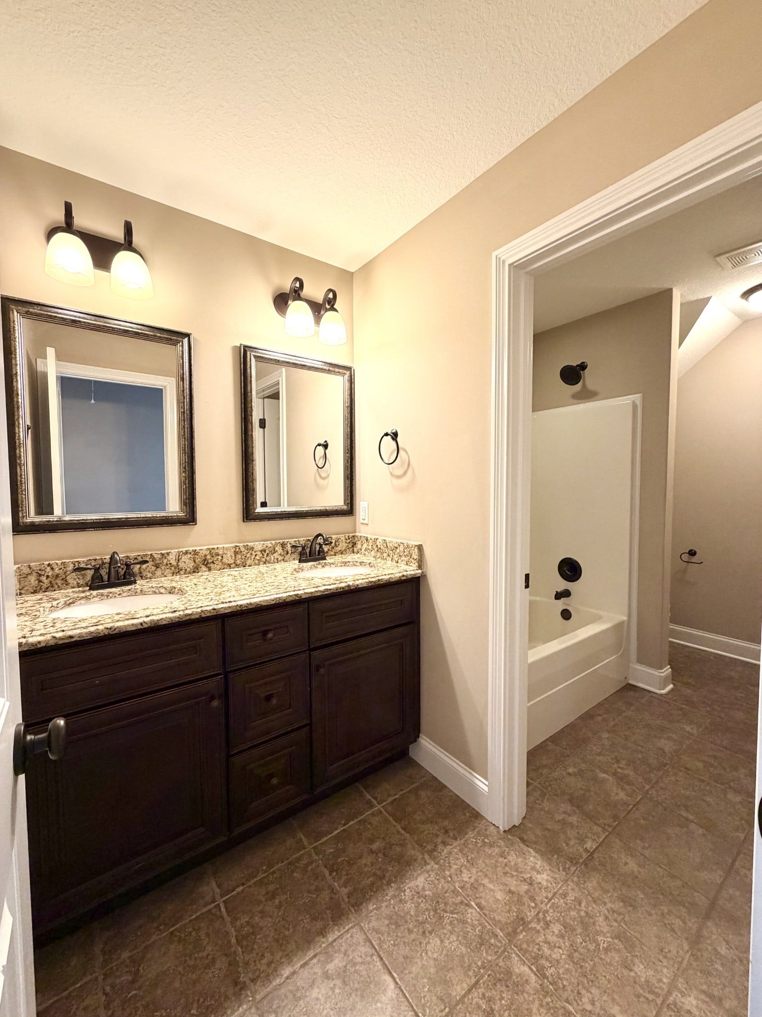 413 Clover Meadows Ct, Clarksville, TN 37043 413 Clover Meadows Ct, Clarksville, TN 37043
