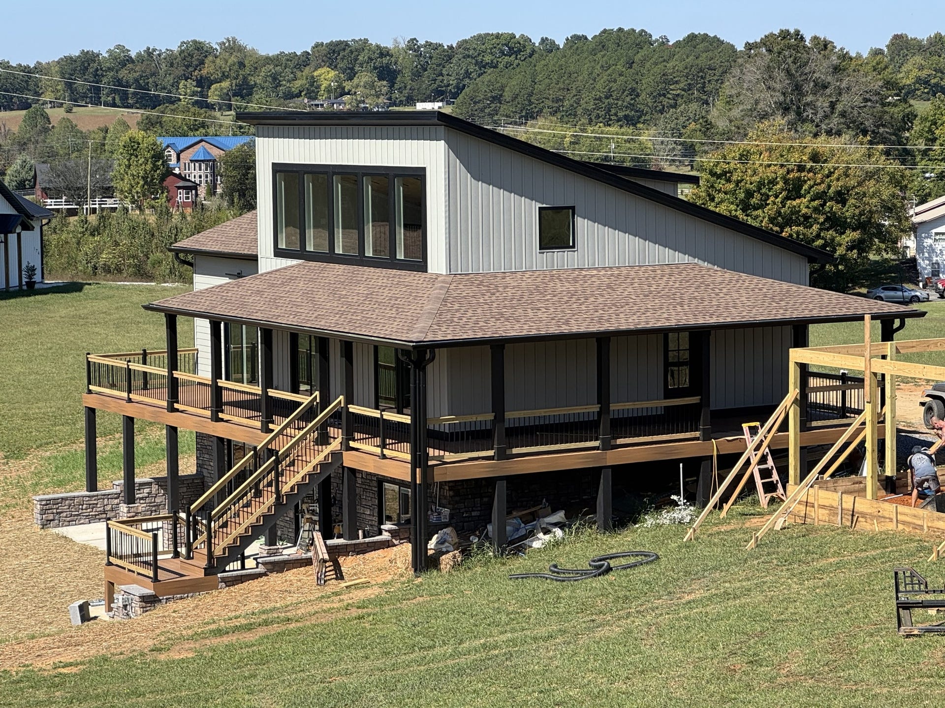180 County Line Rd, Dandridge, TN 37725 180 County Line Rd, Dandridge, TN 37725