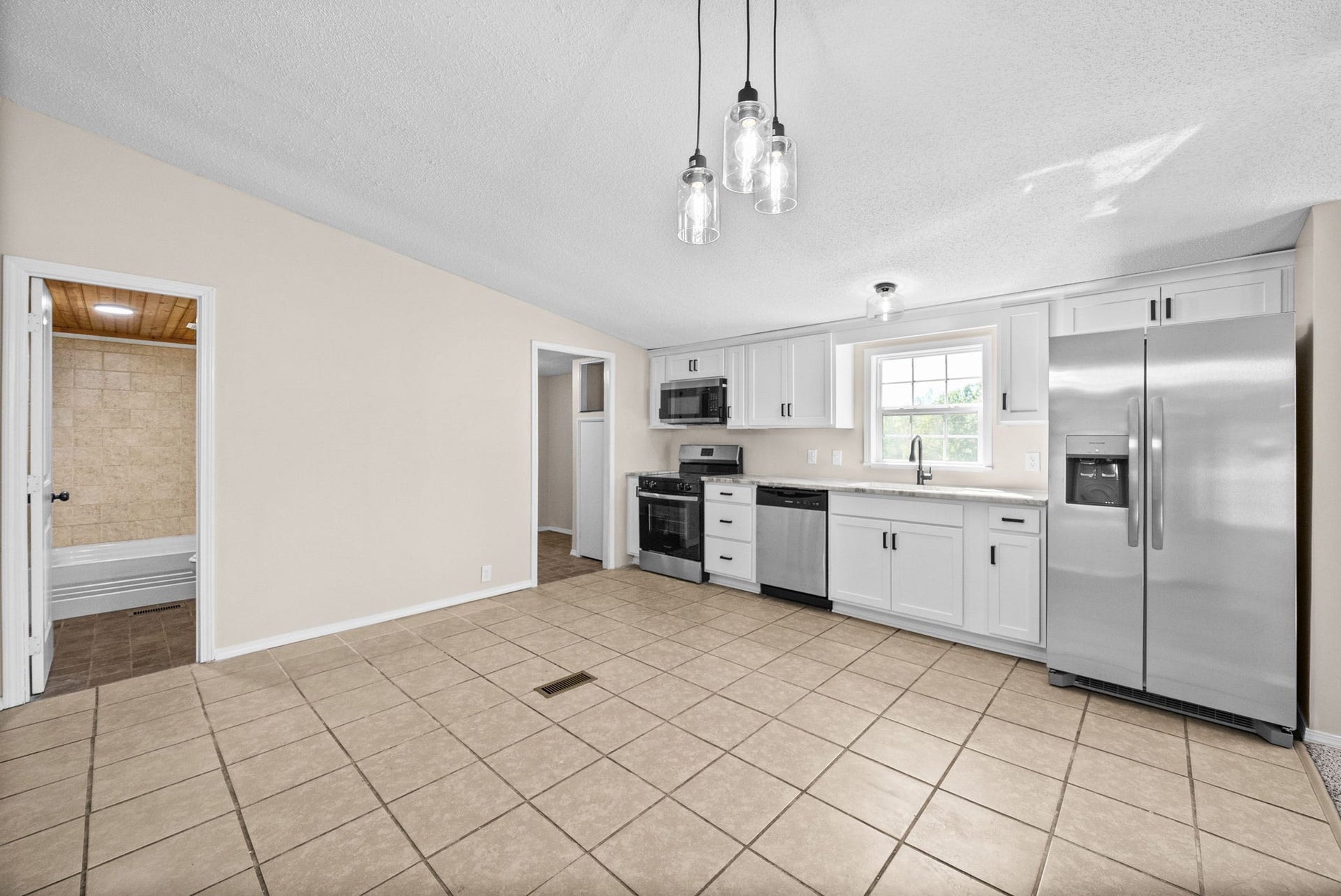 4751 Devers Rd, Southside, TN 37171 4751 Devers Rd, Southside, TN 37171