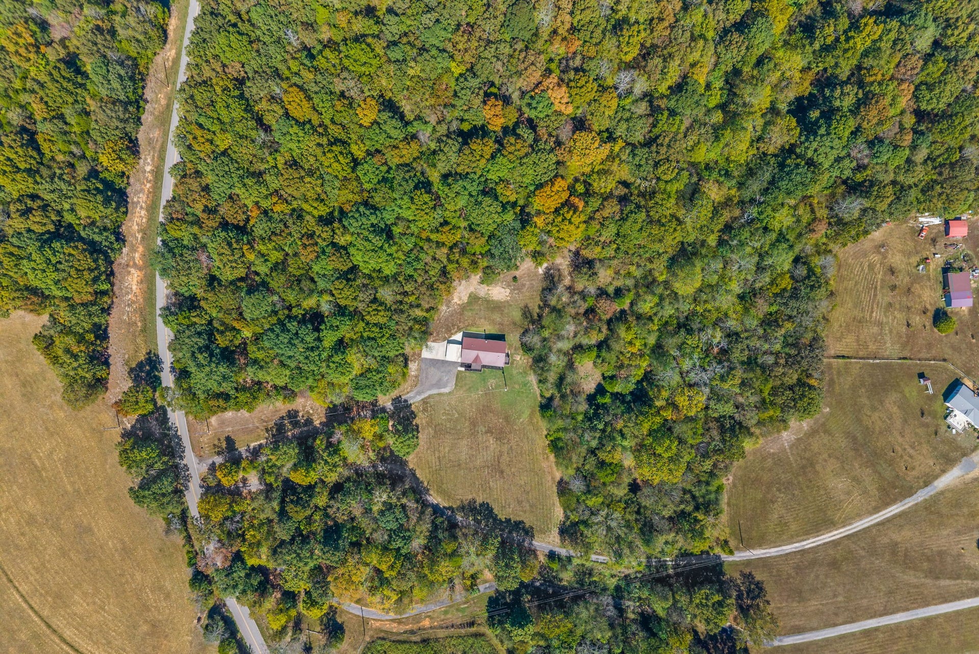 4751 Devers Rd, Southside, TN 37171 4751 Devers Rd, Southside, TN 37171