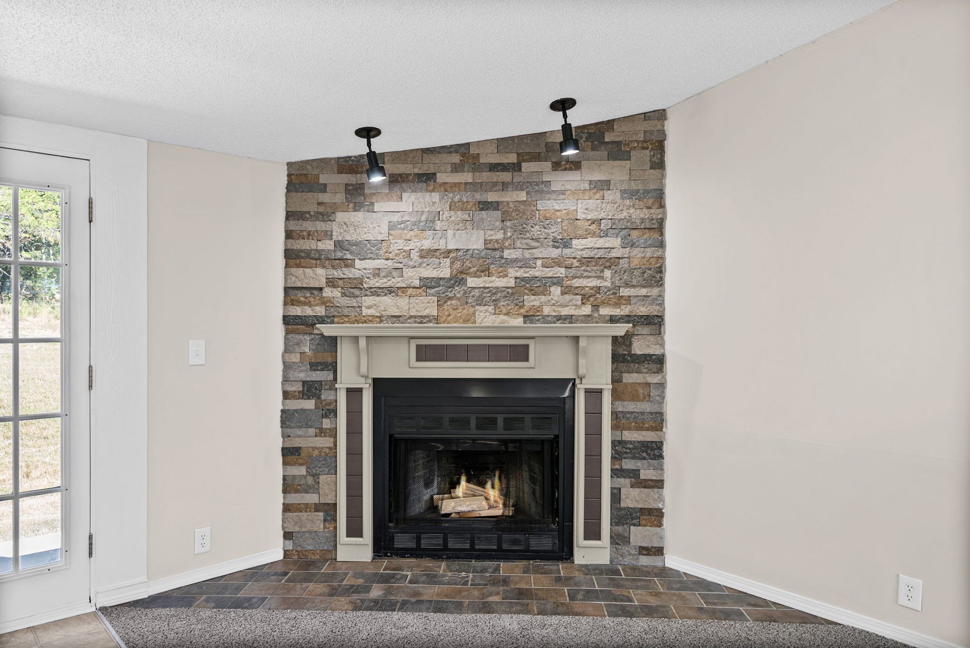 4751 Devers Rd, Southside, TN 37171 4751 Devers Rd, Southside, TN 37171