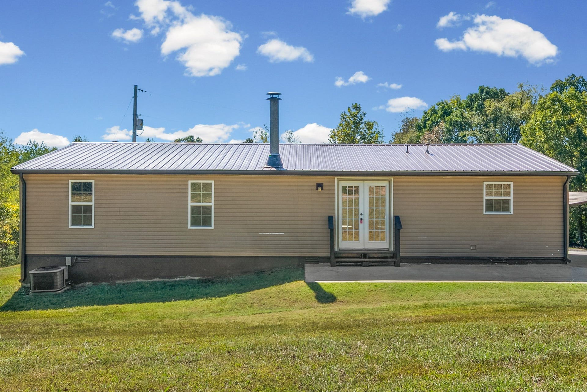 4751 Devers Rd, Southside, TN 37171 4751 Devers Rd, Southside, TN 37171