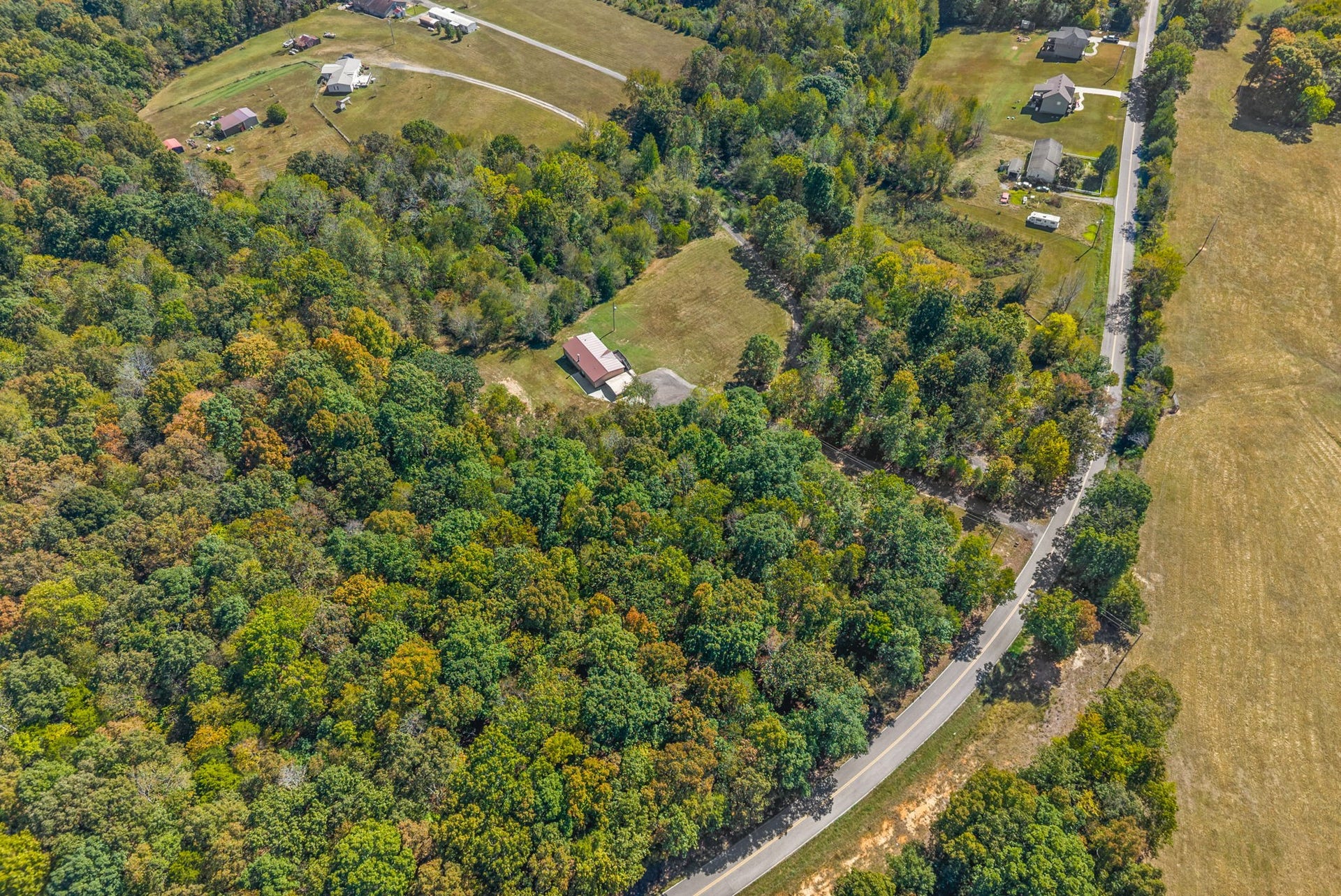 4751 Devers Rd, Southside, TN 37171 4751 Devers Rd, Southside, TN 37171