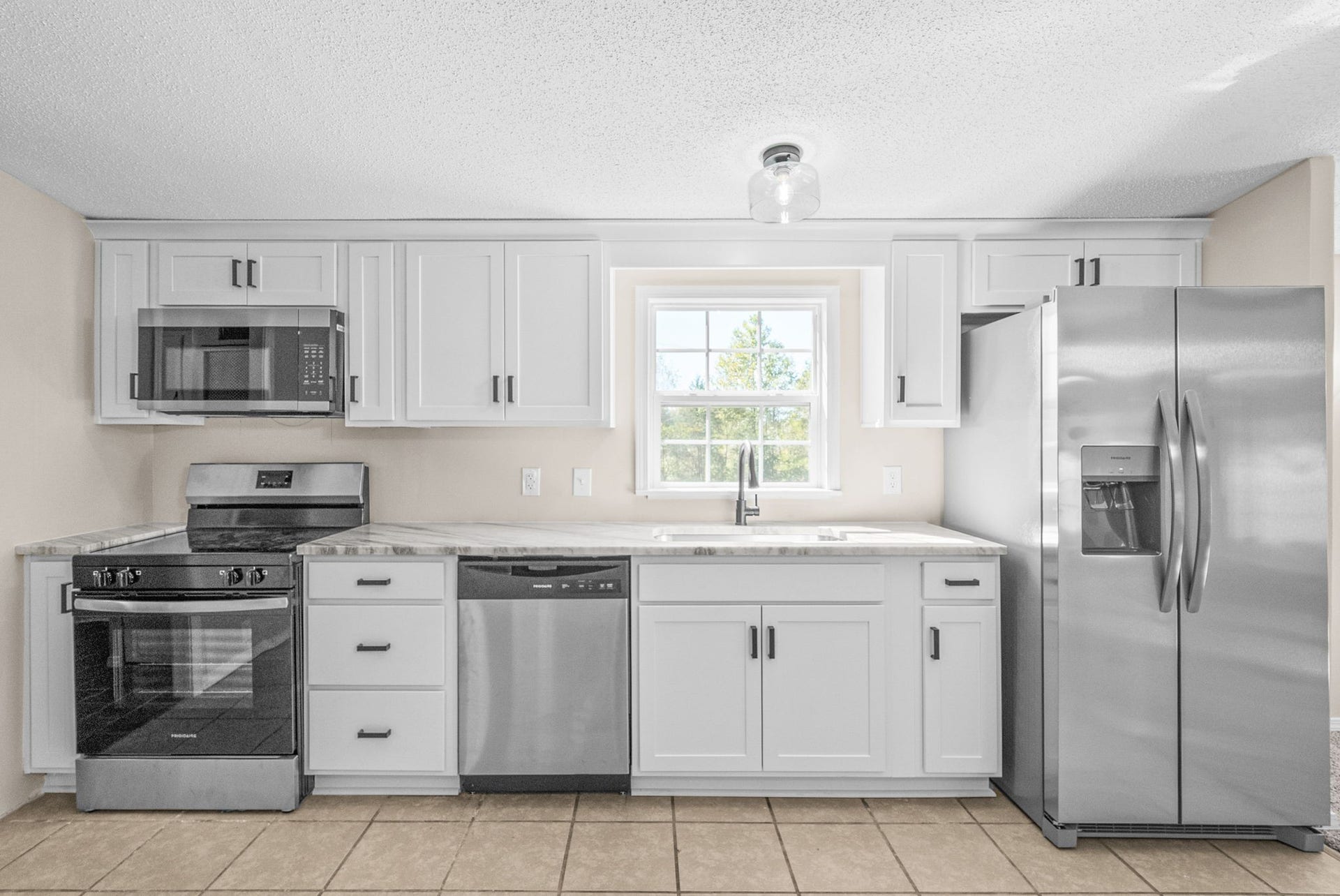 4751 Devers Rd, Southside, TN 37171 4751 Devers Rd, Southside, TN 37171